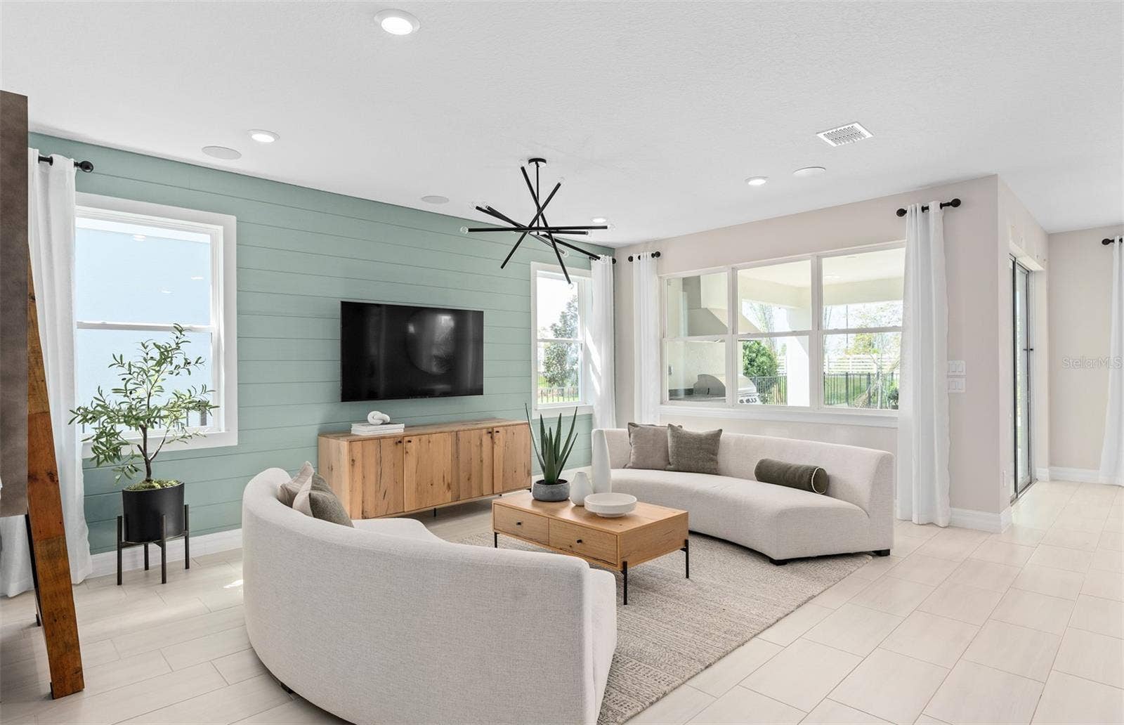 16700 MINT MEADOW ROAD, Orlando, FL 32820 Model Home Design Only. Pictures and furnishings are for illustrative purposes only. Elevations, colors and options may vary. Furniture is for model home staging only.?