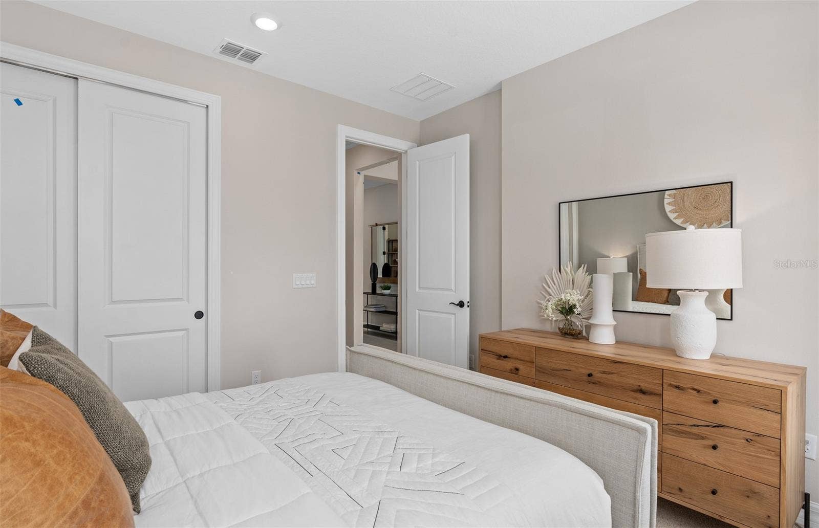 16700 MINT MEADOW ROAD, Orlando, FL 32820 Model Home Design Only. Pictures and furnishings are for illustrative purposes only. Elevations, colors and options may vary. Furniture is for model home staging only.?