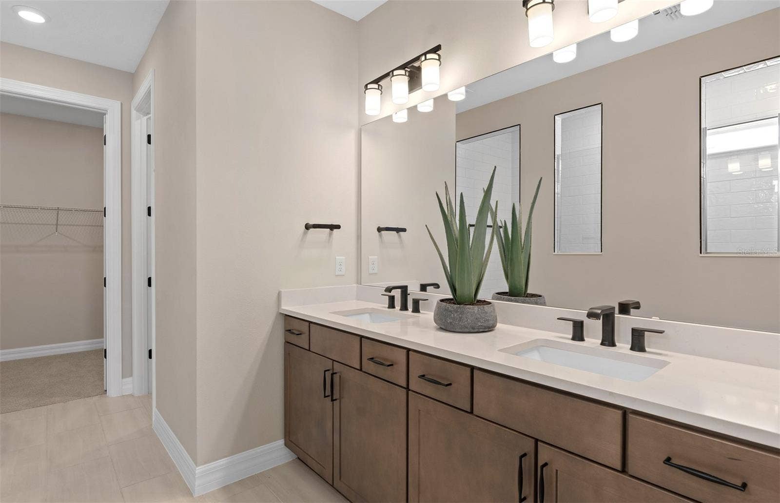 16700 MINT MEADOW ROAD, Orlando, FL 32820 Model Home Design Only. Pictures and furnishings are for illustrative purposes only. Elevations, colors and options may vary. Furniture is for model home staging only.?