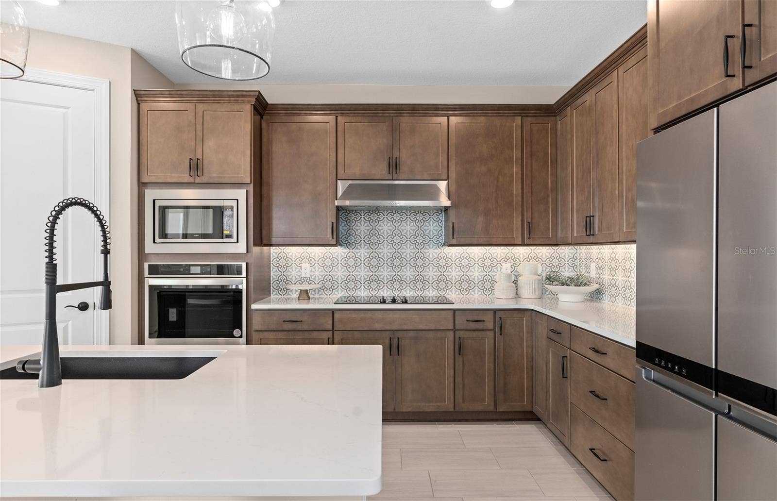 16700 MINT MEADOW ROAD, Orlando, FL 32820 Model Home Design Only. Pictures and furnishings are for illustrative purposes only. Elevations, colors and options may vary. Furniture is for model home staging only.?