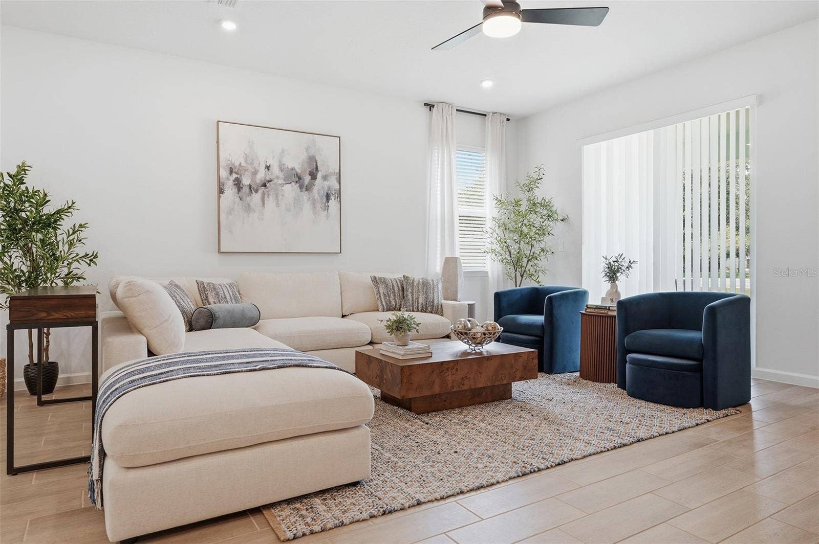 61 LA MANCHA DRIVE, Palm Coast, FL 32164 Living Room