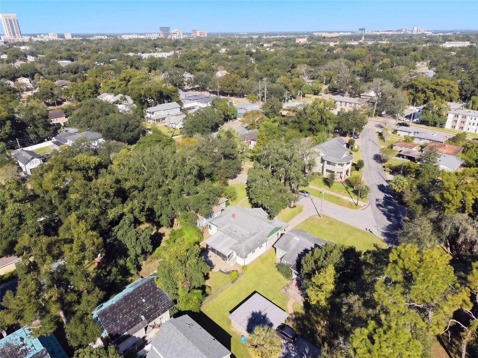 1616 E JEFFERSON STREET, Orlando, FL 32803 1616 E JEFFERSON STREET, Orlando, FL 32803