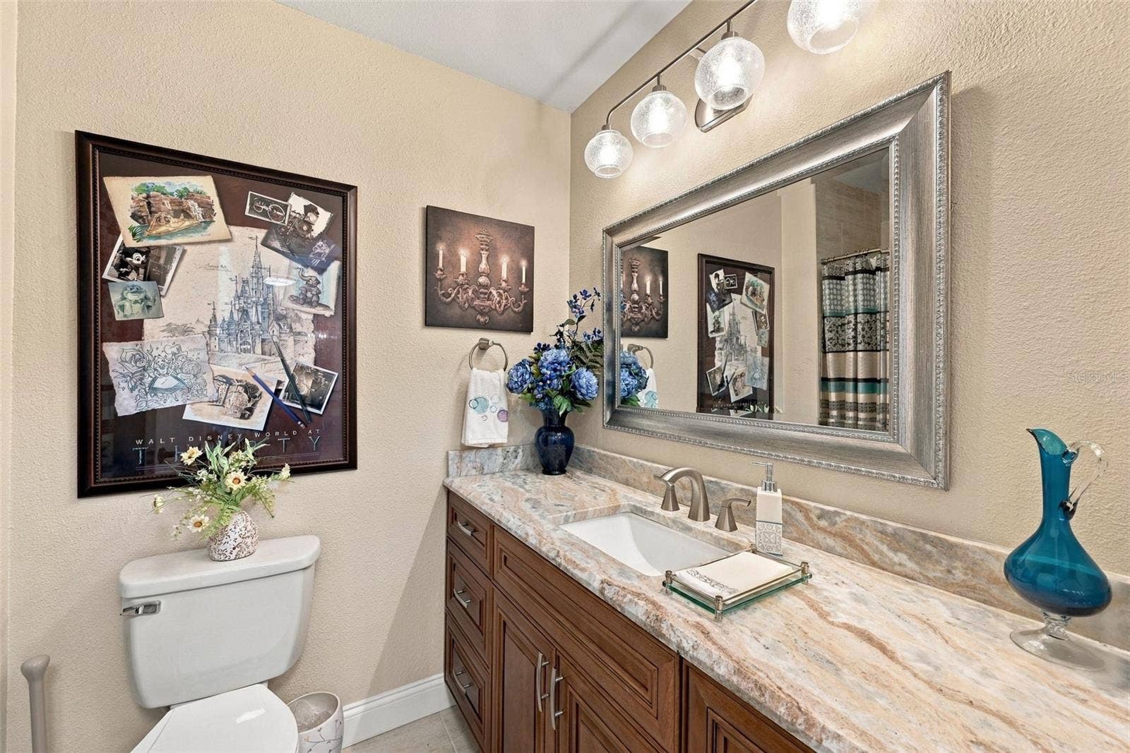 501 MIRASOL CIRCLE, #411, Celebration, FL 34747 Guest Bathroom