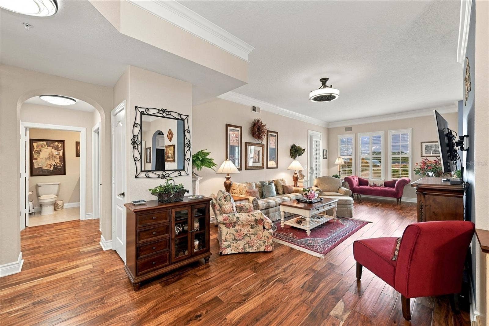 501 MIRASOL CIRCLE, #411, Celebration, FL 34747 Spacious Living Room