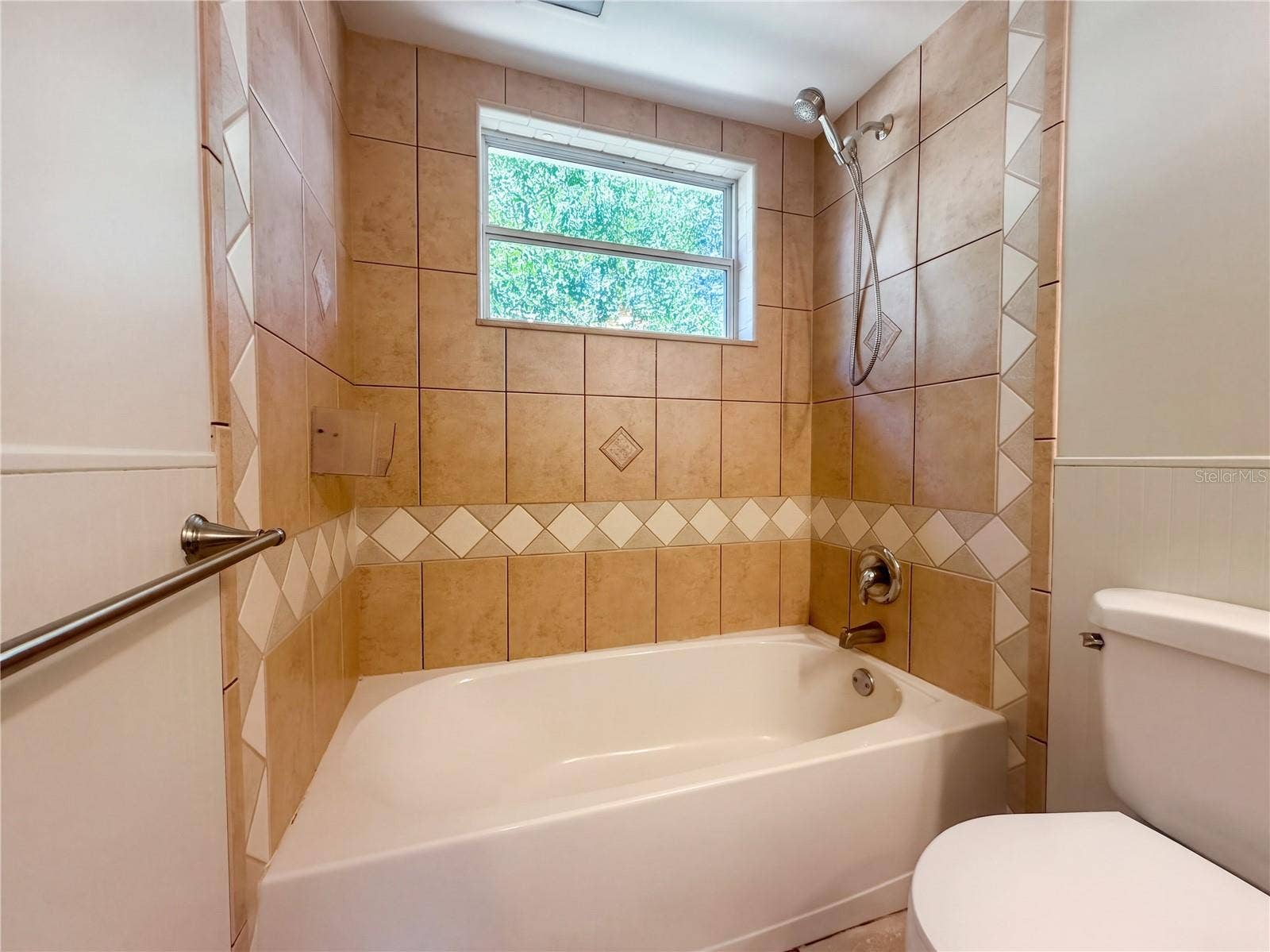 441 RIDGE DRIVE, Sanford, FL 32773 441 RIDGE DRIVE, Sanford, FL 32773