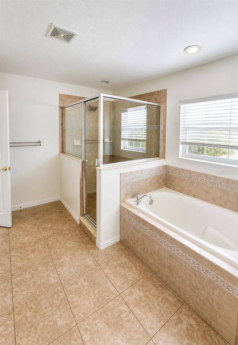 14860 BRAYWOOD TRAIL, Orlando, FL 32824 14860 BRAYWOOD TRAIL, Orlando, FL 32824