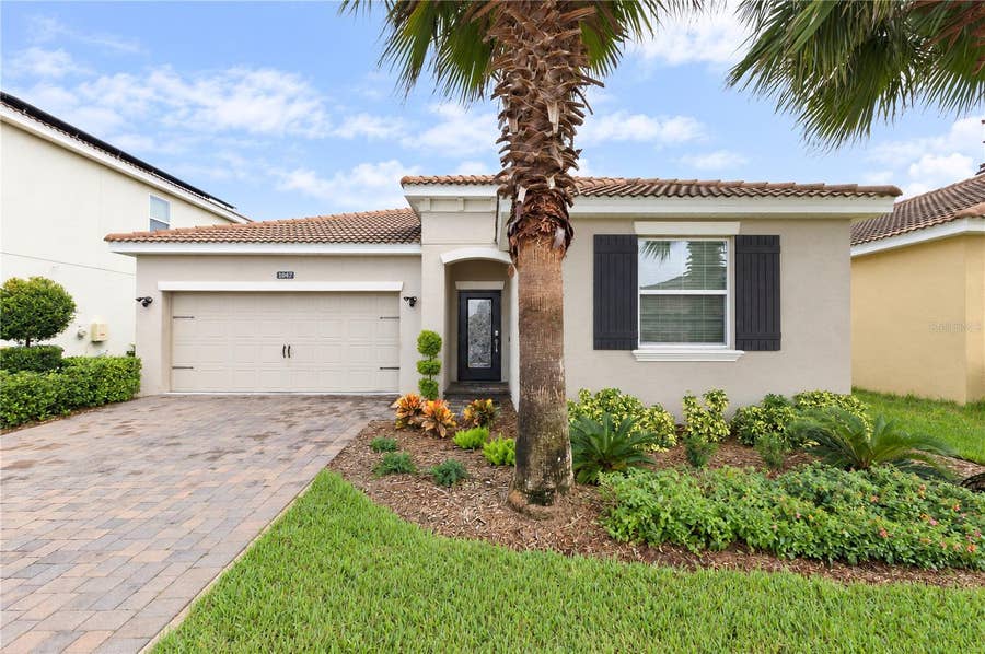 Property photo for 1047 OAK BLUFF DRIVE, Davenport, FL