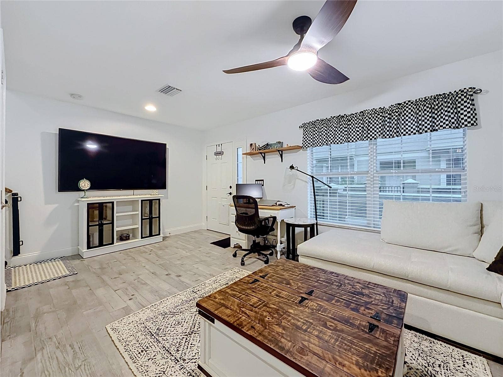 7211 101ST LANE, Seminole, FL 33772 7211 101ST LANE, Seminole, FL 33772