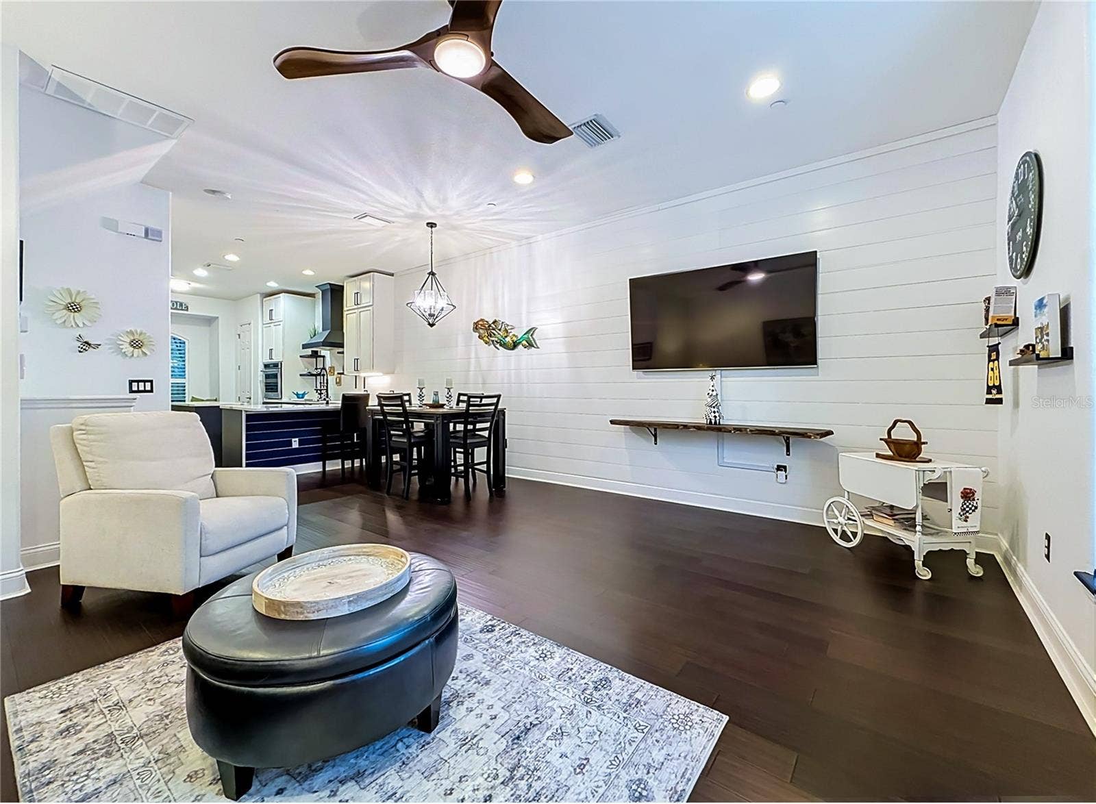 7211 101ST LANE, Seminole, FL 33772 7211 101ST LANE, Seminole, FL 33772