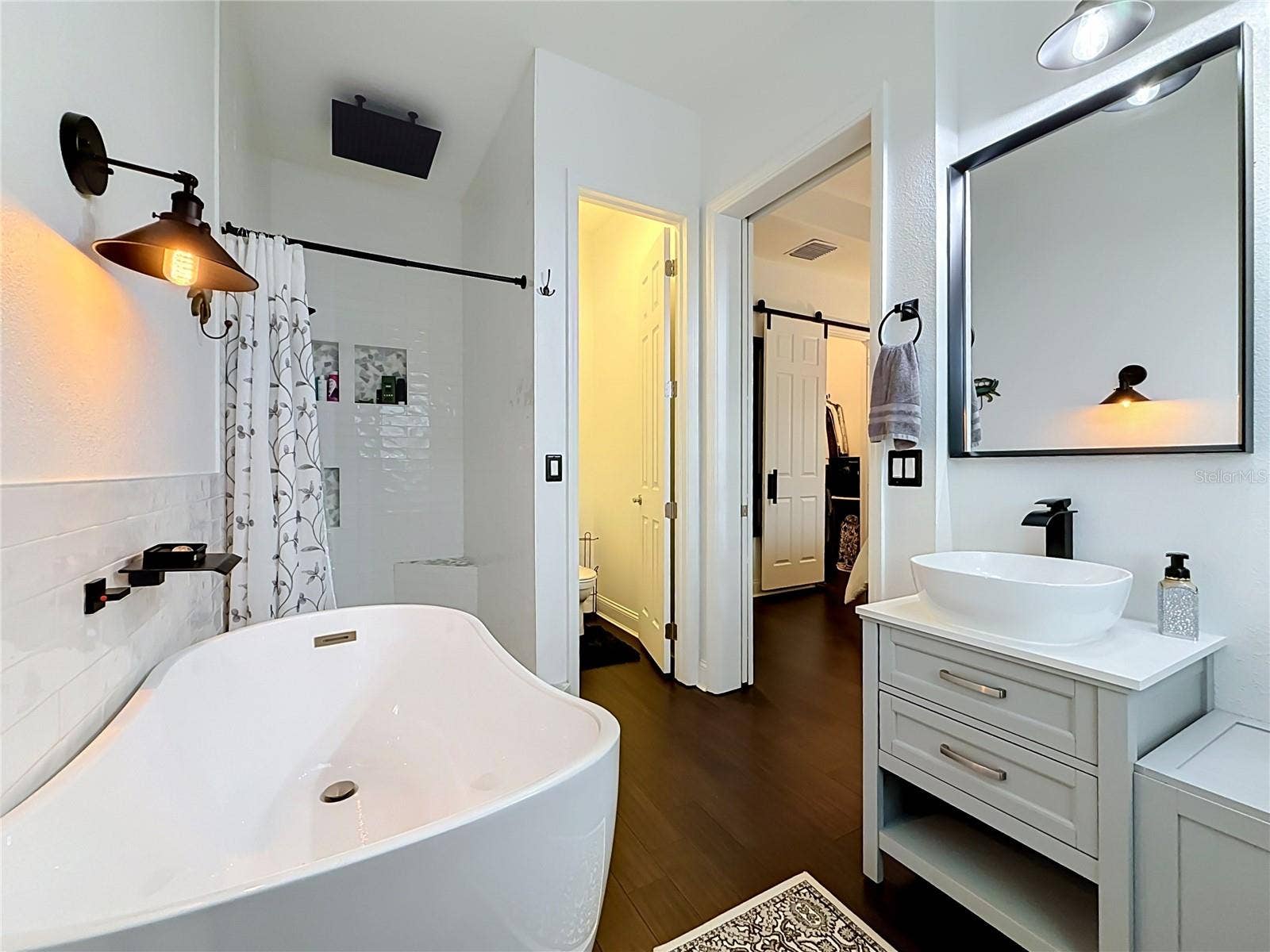 7211 101ST LANE, Seminole, FL 33772 7211 101ST LANE, Seminole, FL 33772