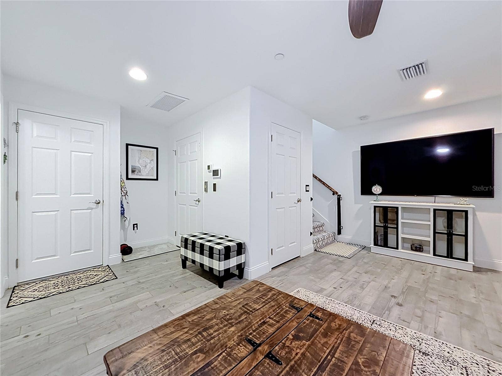 7211 101ST LANE, Seminole, FL 33772 7211 101ST LANE, Seminole, FL 33772