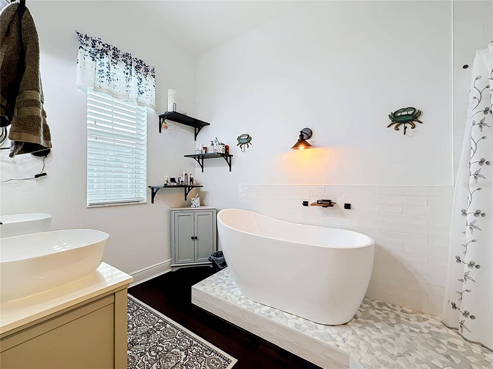 7211 101ST LANE, Seminole, FL 33772 7211 101ST LANE, Seminole, FL 33772