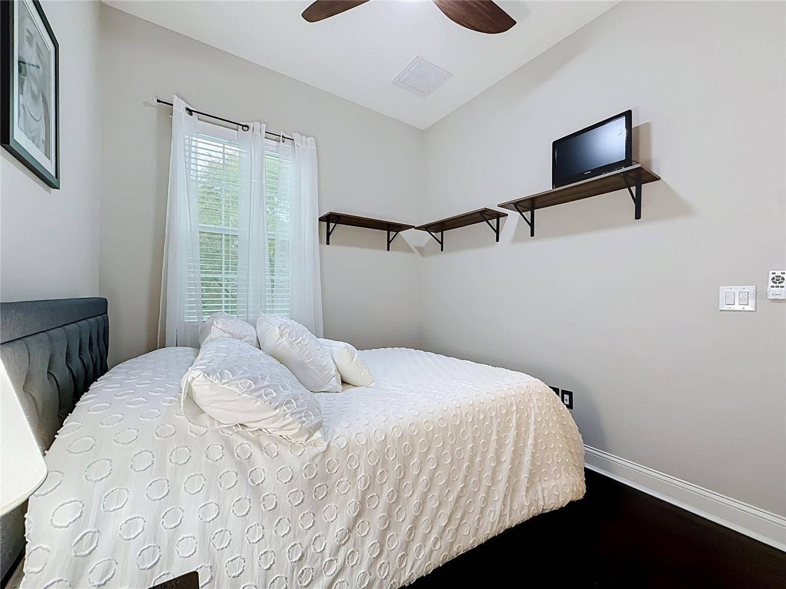 7211 101ST LANE, Seminole, FL 33772 7211 101ST LANE, Seminole, FL 33772
