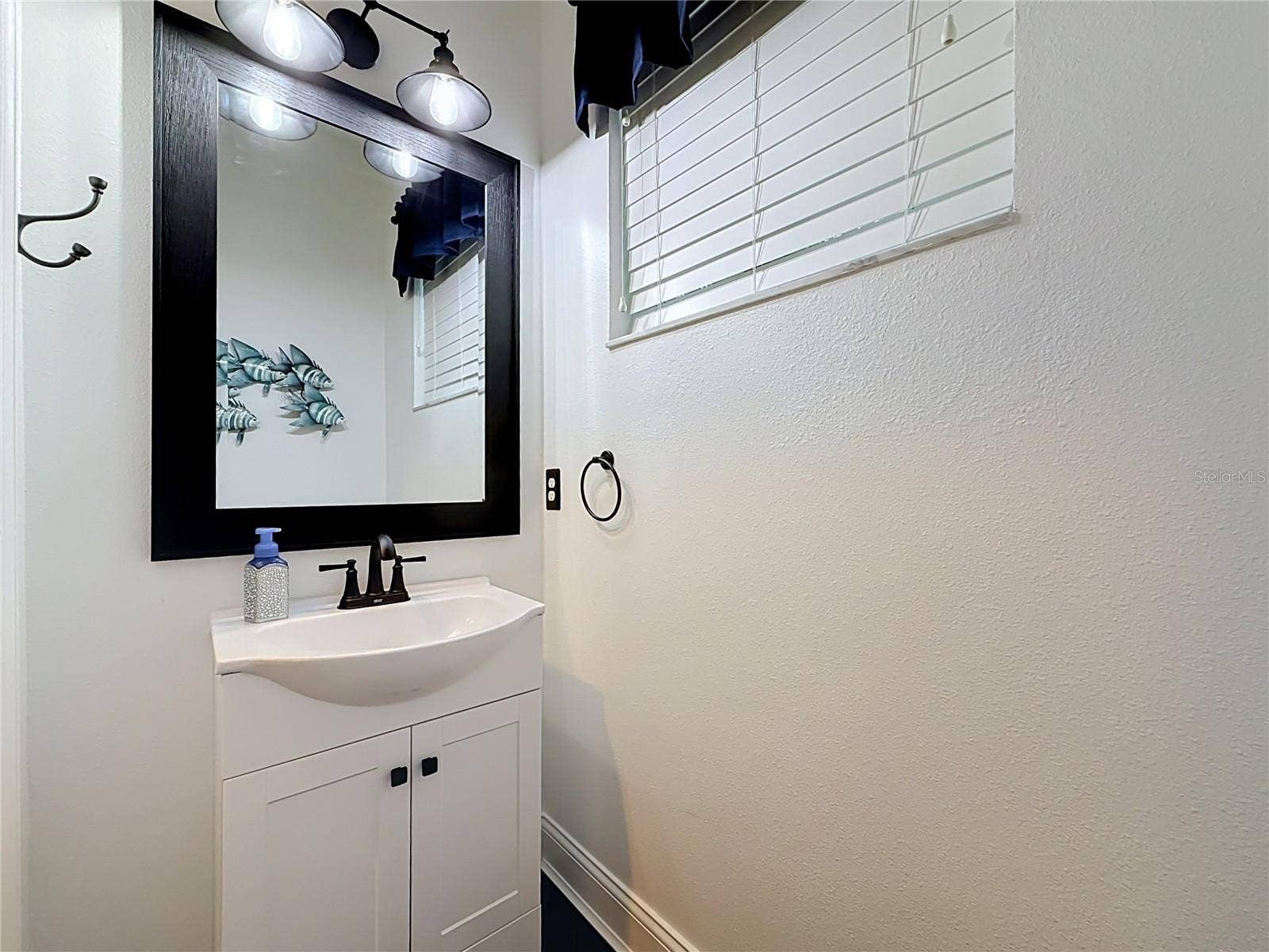 7211 101ST LANE, Seminole, FL 33772 7211 101ST LANE, Seminole, FL 33772