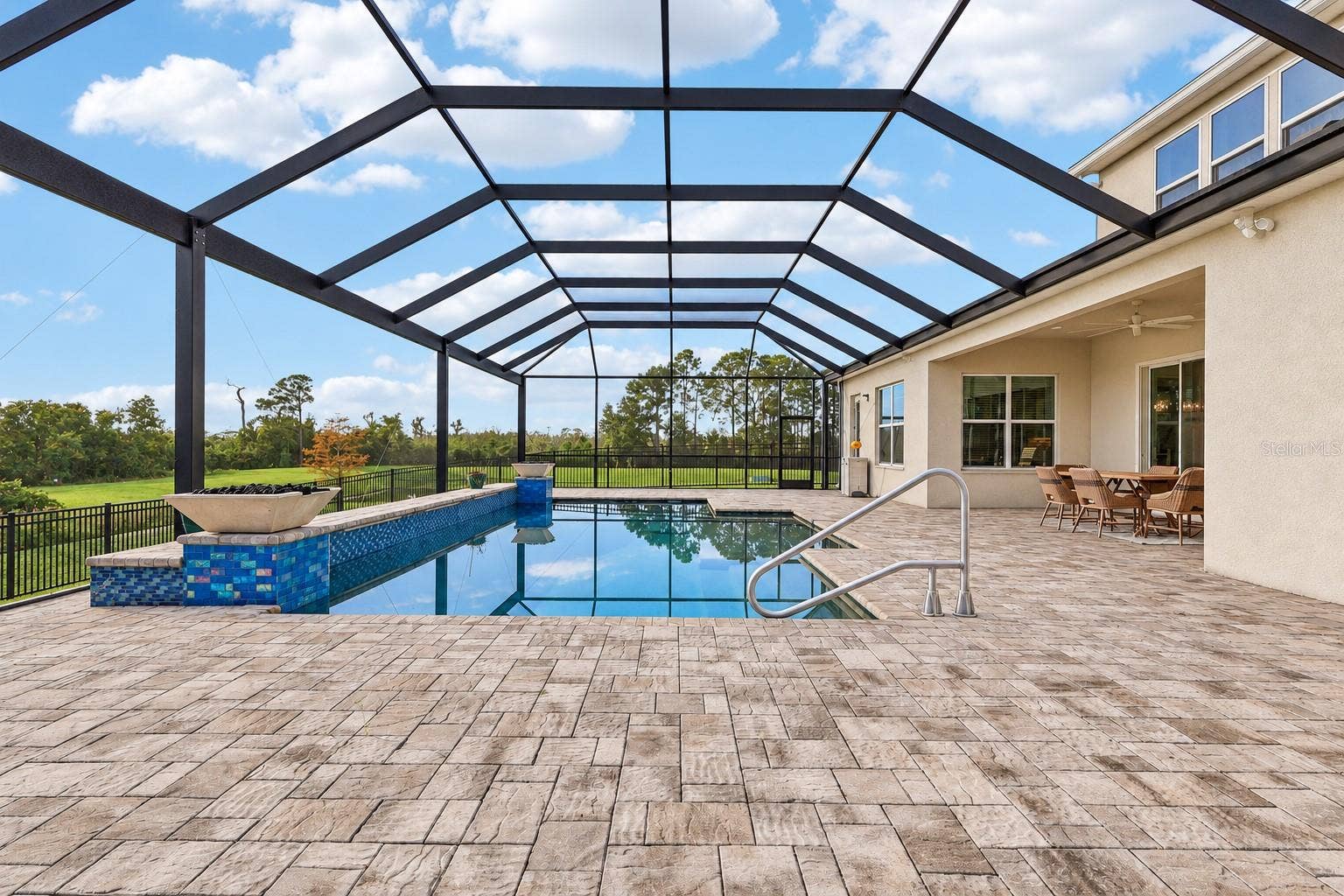 15646 SWEET LEMON WAY, Winter Garden, FL 34787 Private screened pool.
