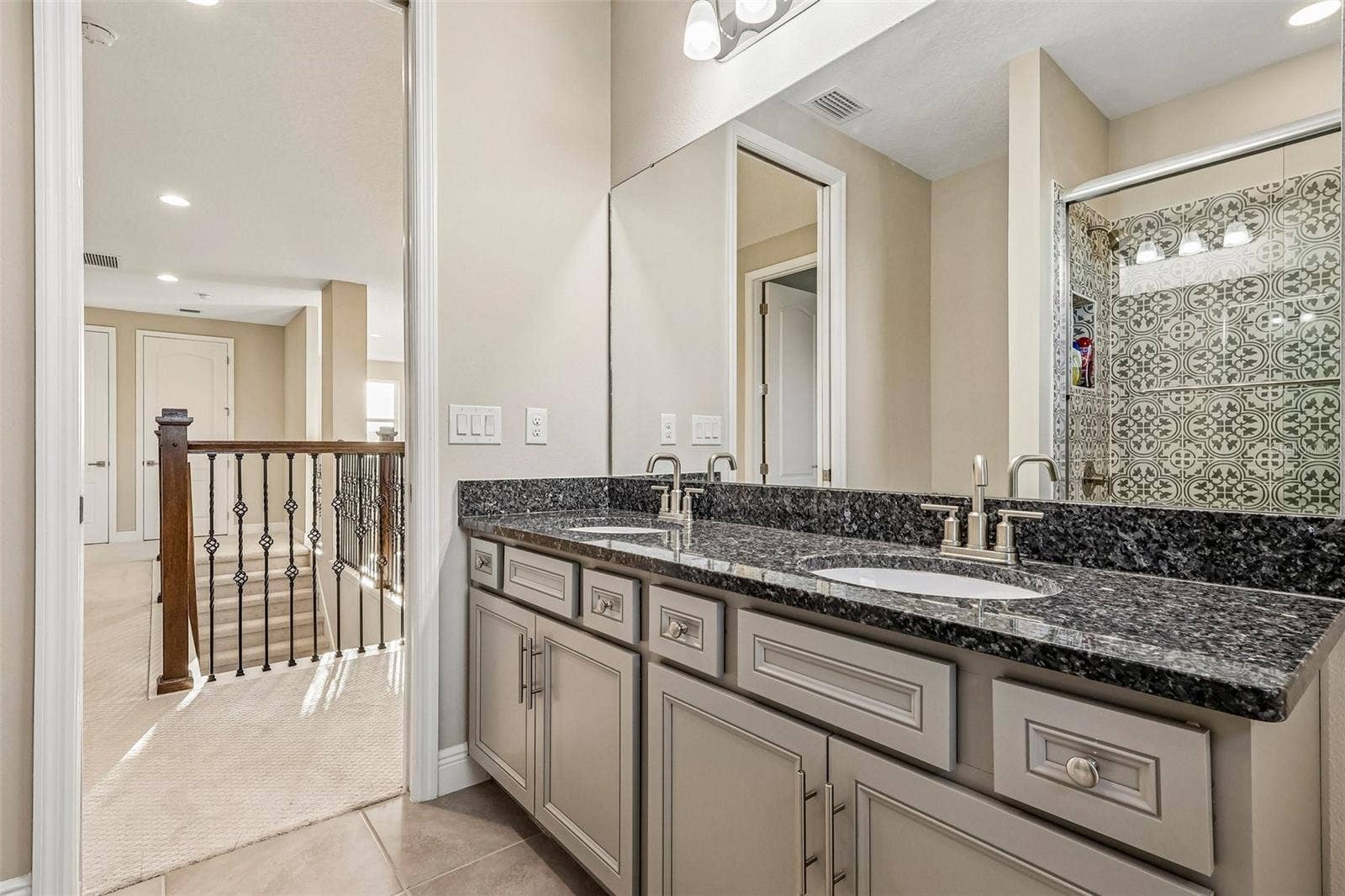 15646 SWEET LEMON WAY, Winter Garden, FL 34787 Third full bath.