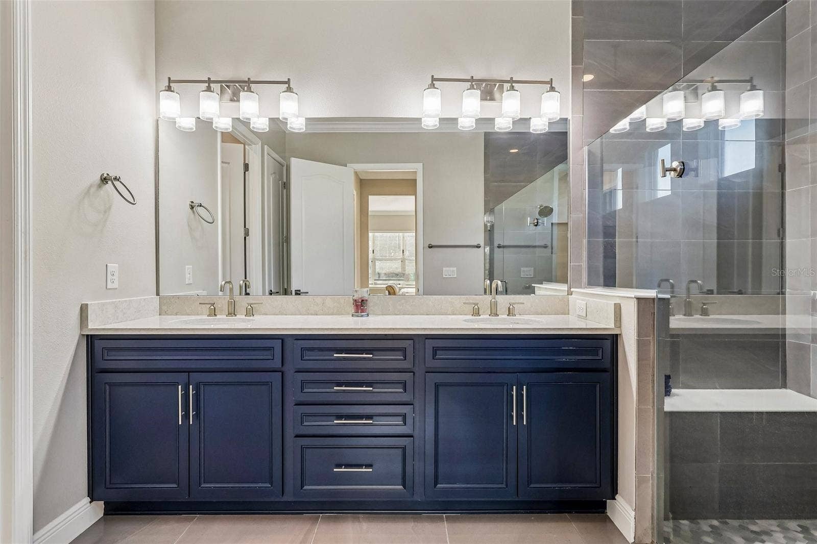 15646 SWEET LEMON WAY, Winter Garden, FL 34787 Primary en-suite bath.