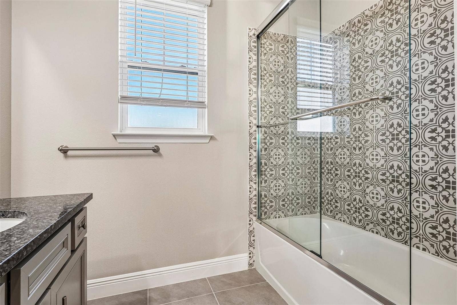 15646 SWEET LEMON WAY, Winter Garden, FL 34787 Third full bath.