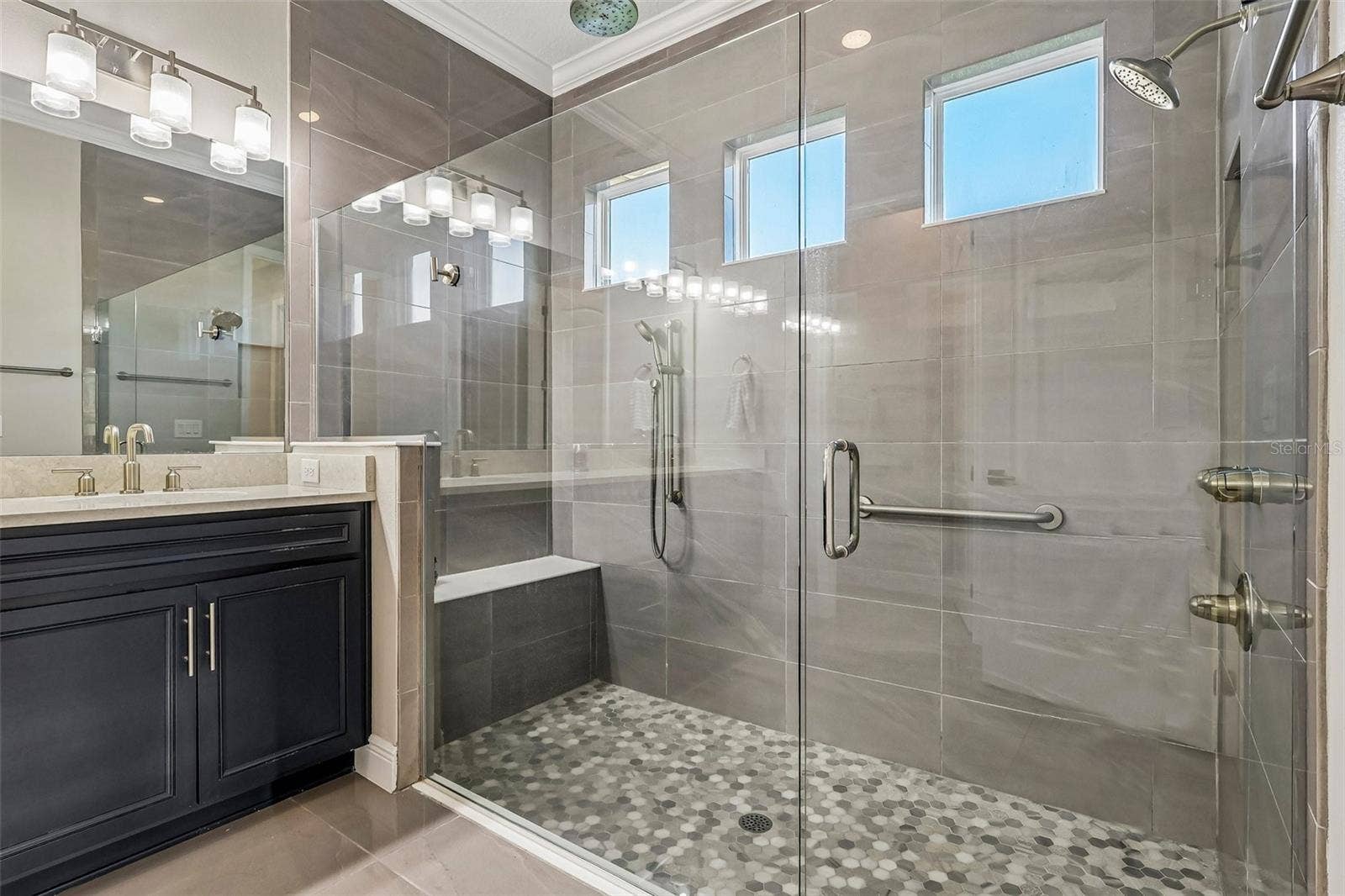 15646 SWEET LEMON WAY, Winter Garden, FL 34787 Primary en-suite bath.