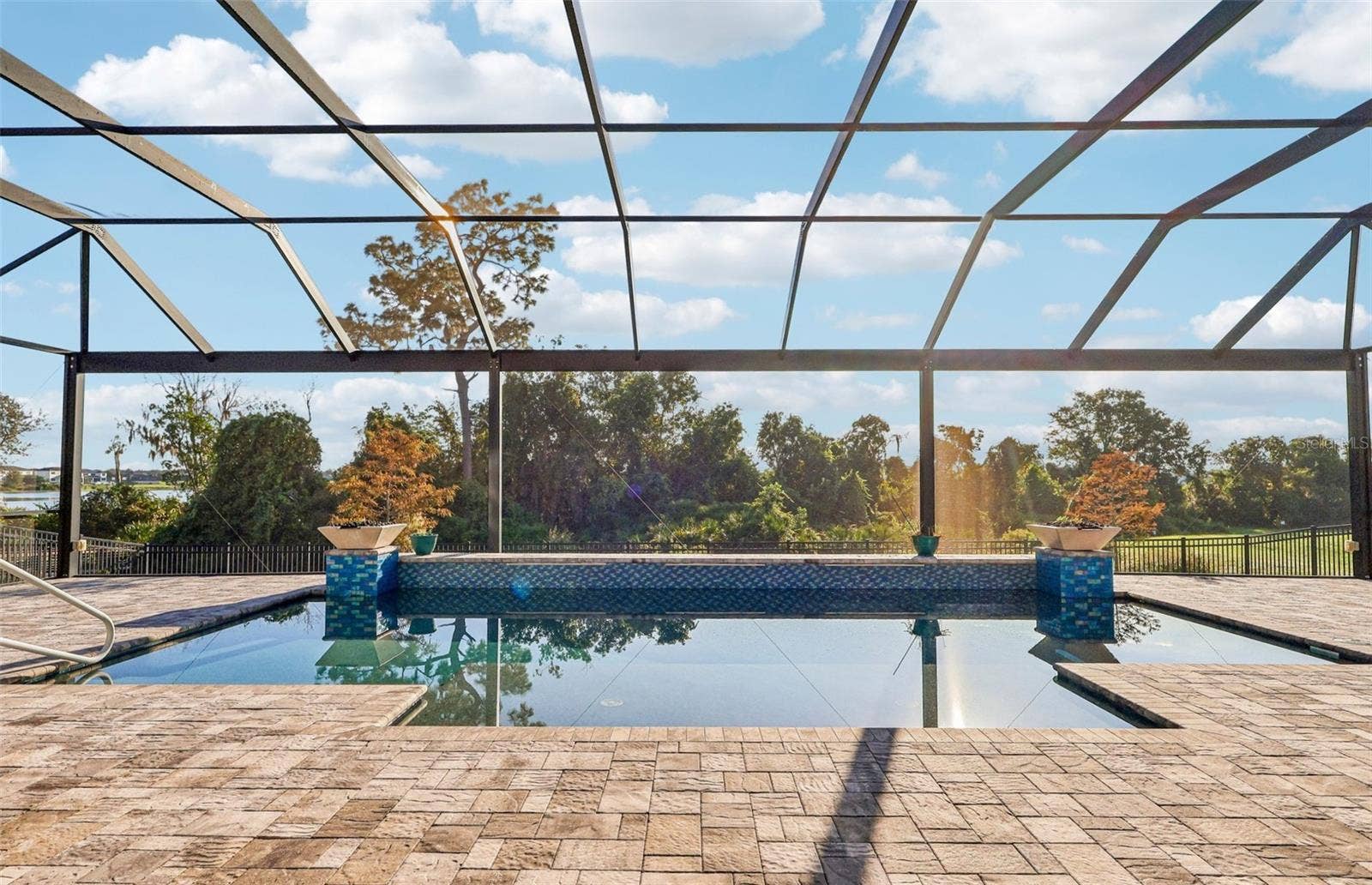 15646 SWEET LEMON WAY, Winter Garden, FL 34787 Expansive views with panoramic screens.