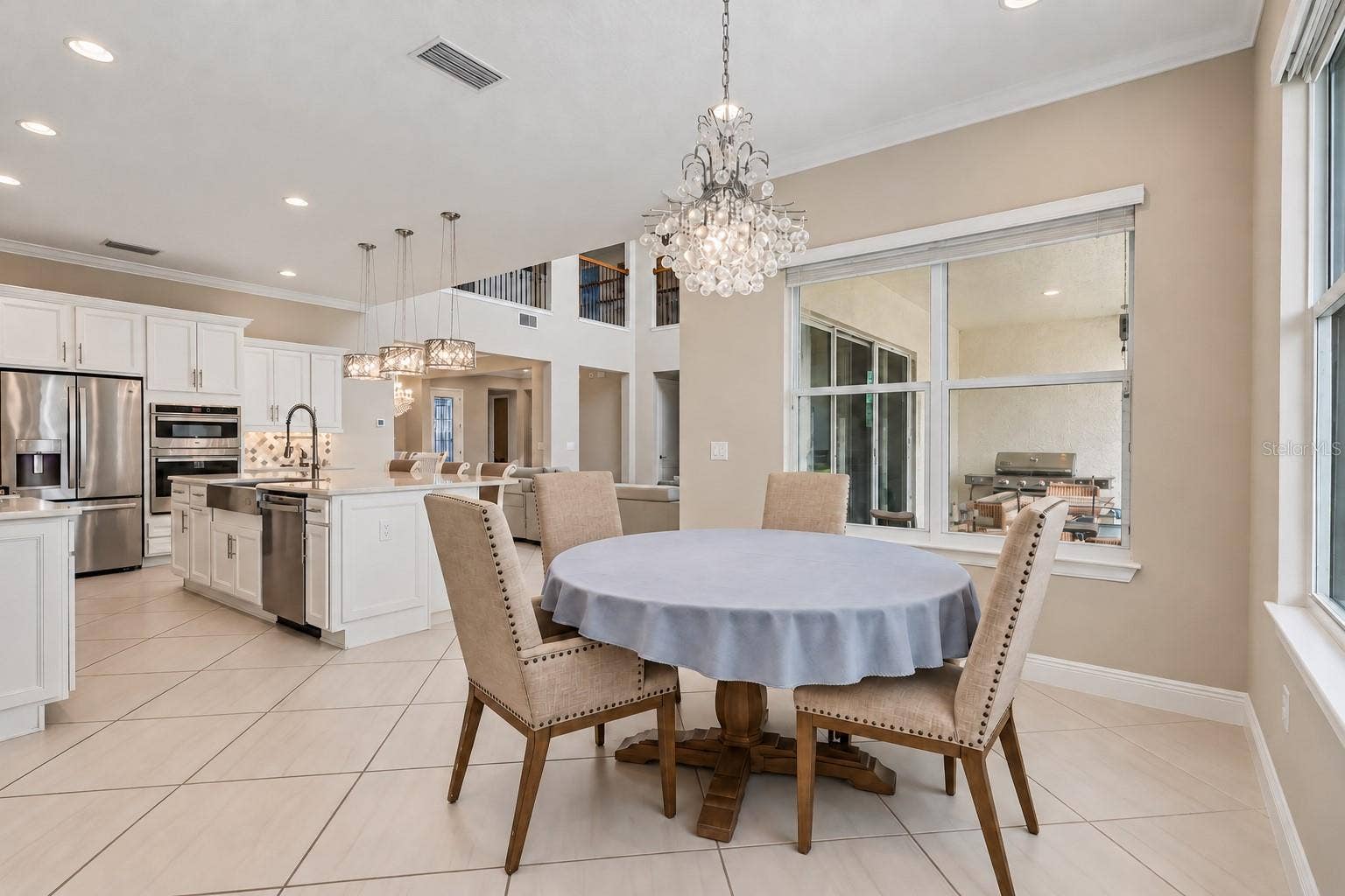 15646 SWEET LEMON WAY, Winter Garden, FL 34787 Casual dining off the kitchen.
