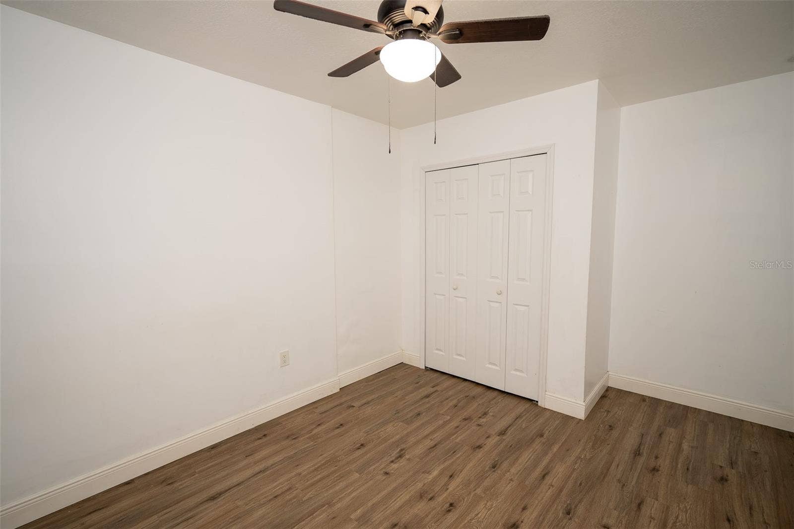 1327 WATERVIEW BOULEVARD E, Lakeland, FL 33801 STUDIO GARAGE