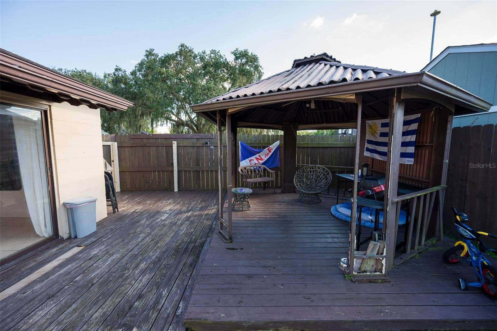 1327 WATERVIEW BOULEVARD E, Lakeland, FL 33801 1327 WATERVIEW BOULEVARD E, Lakeland, FL 33801