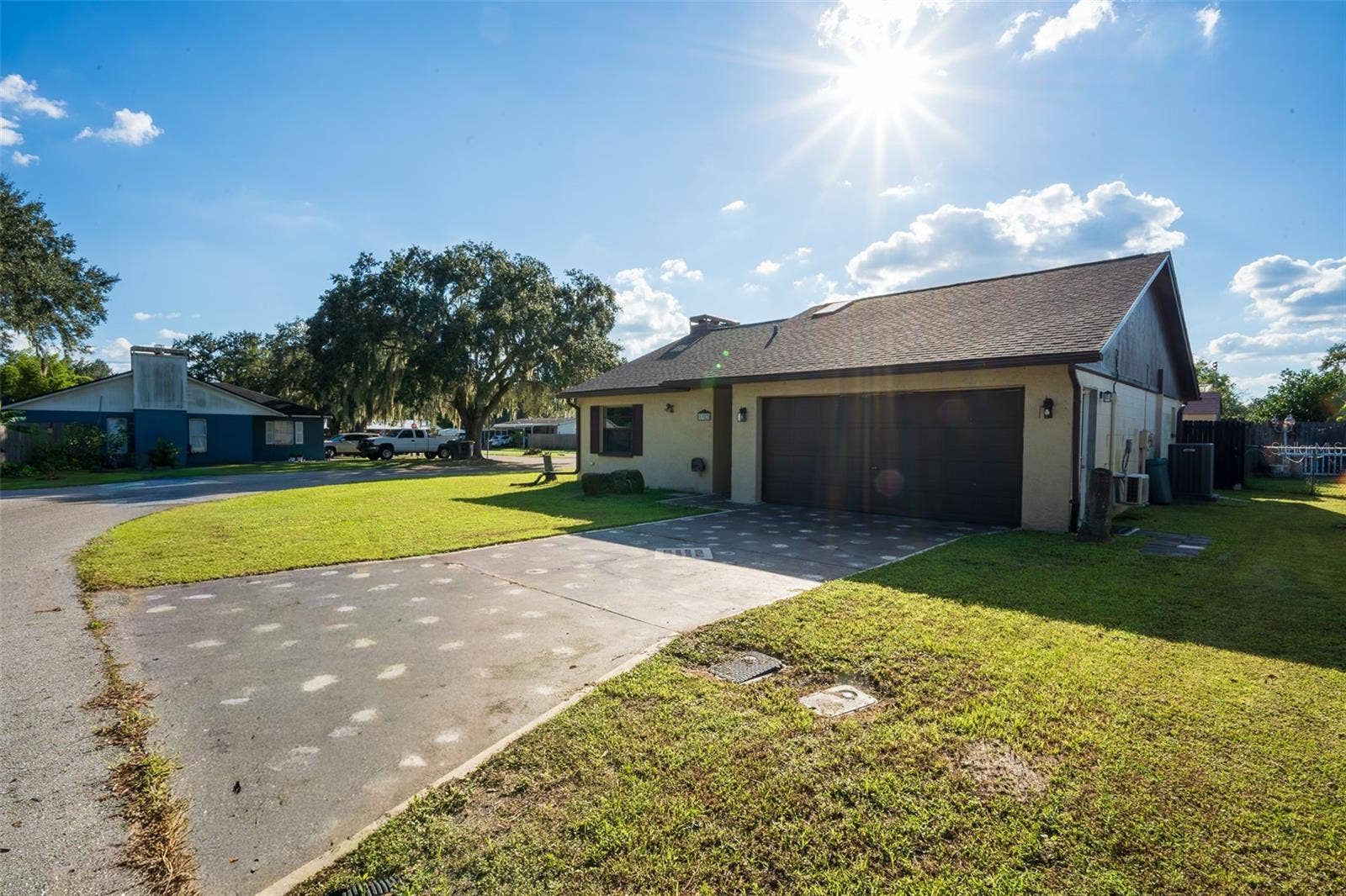 1327 WATERVIEW BOULEVARD E, Lakeland, FL 33801 1327 WATERVIEW BOULEVARD E, Lakeland, FL 33801