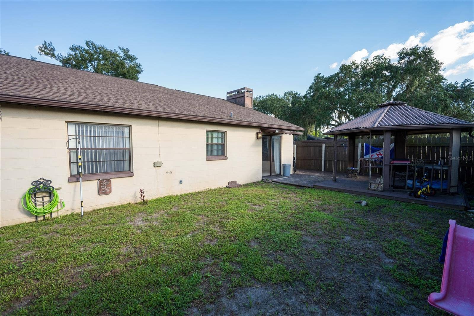 1327 WATERVIEW BOULEVARD E, Lakeland, FL 33801 1327 WATERVIEW BOULEVARD E, Lakeland, FL 33801