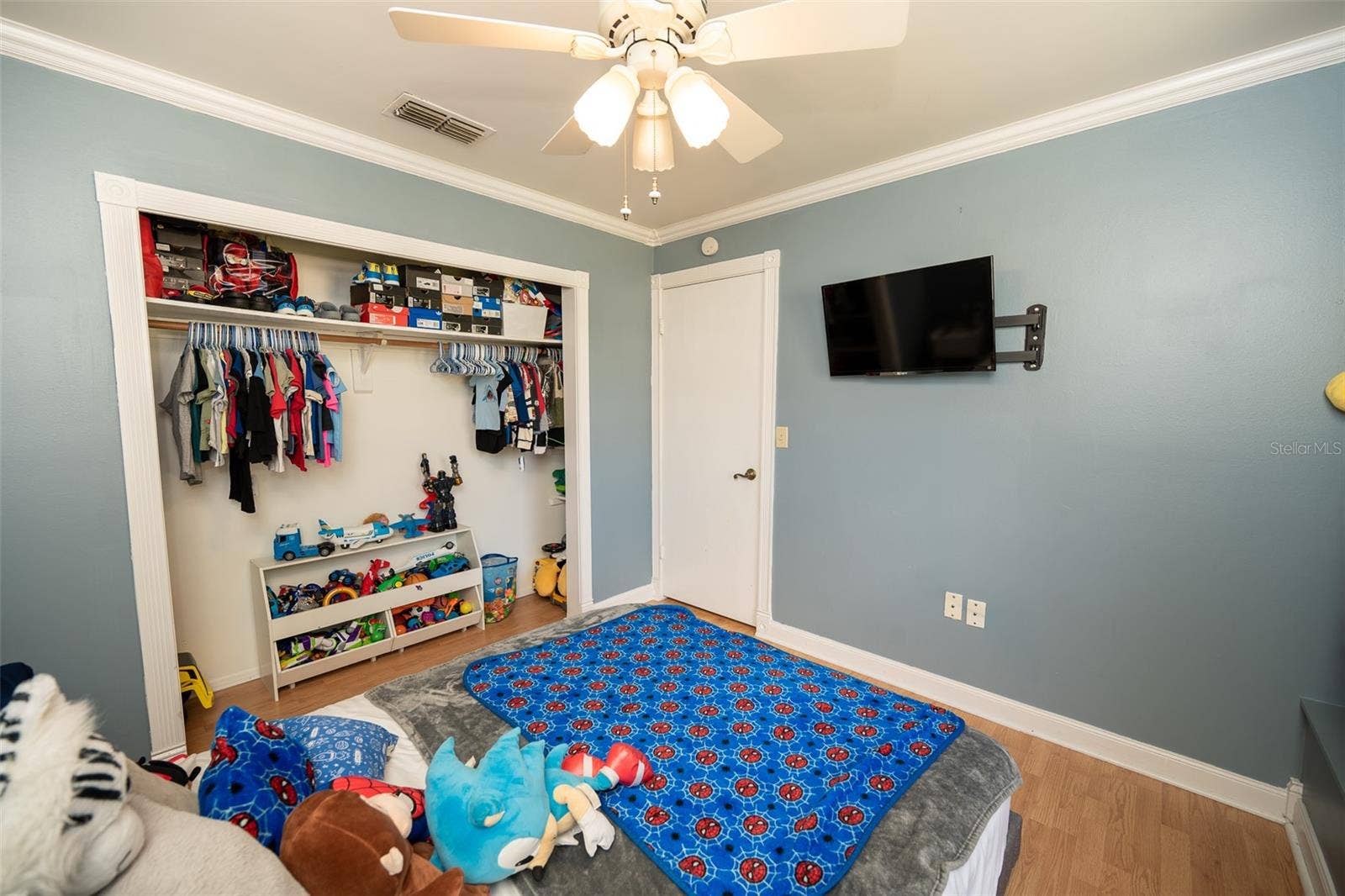 1327 WATERVIEW BOULEVARD E, Lakeland, FL 33801 1327 WATERVIEW BOULEVARD E, Lakeland, FL 33801