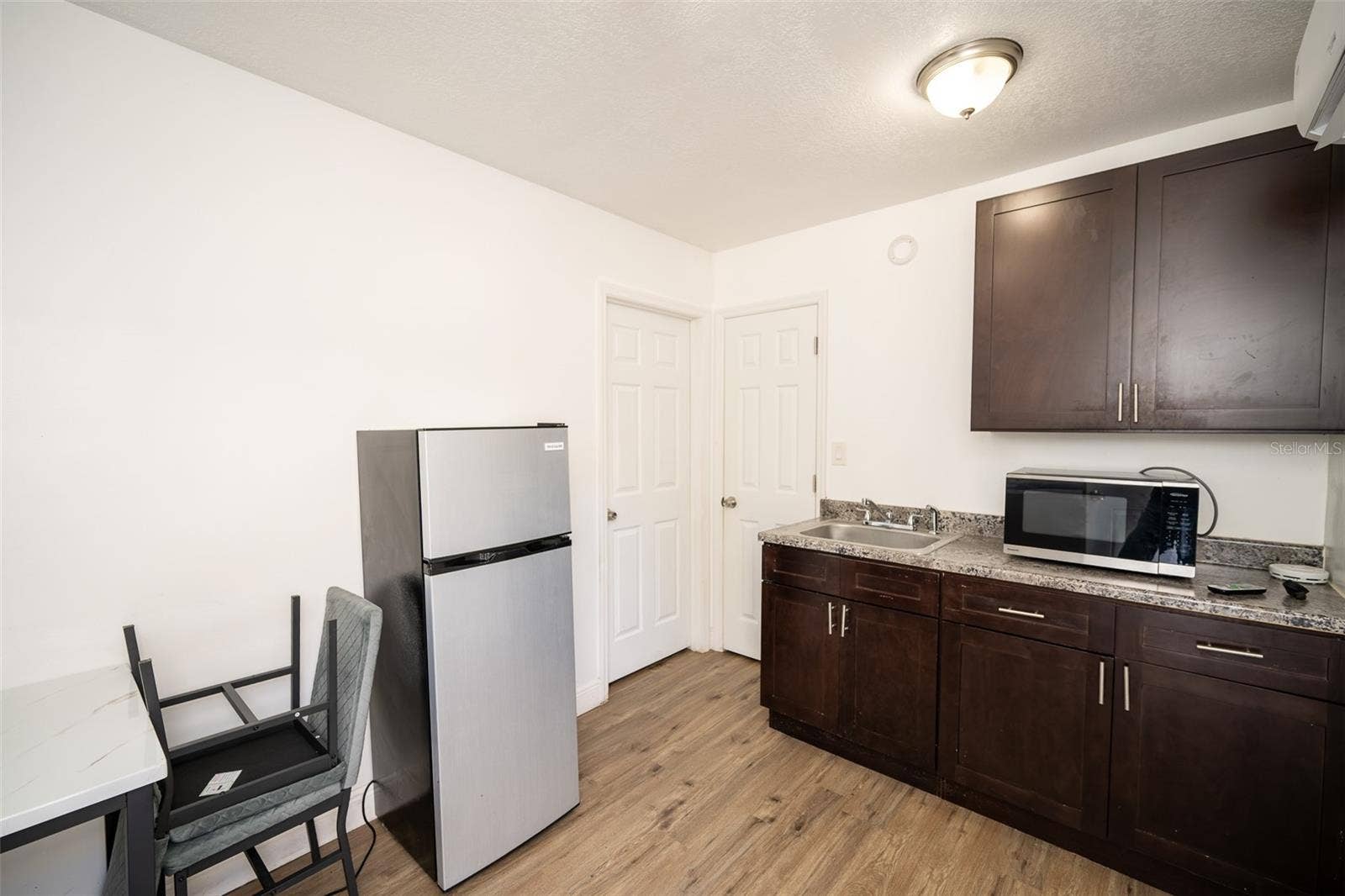 1327 WATERVIEW BOULEVARD E, Lakeland, FL 33801 STUDIO GARAGE