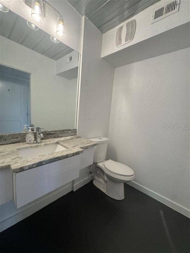 1603 WOODWARD STREET, #18, Orlando, FL 32803 1603 WOODWARD STREET, #18, Orlando, FL 32803