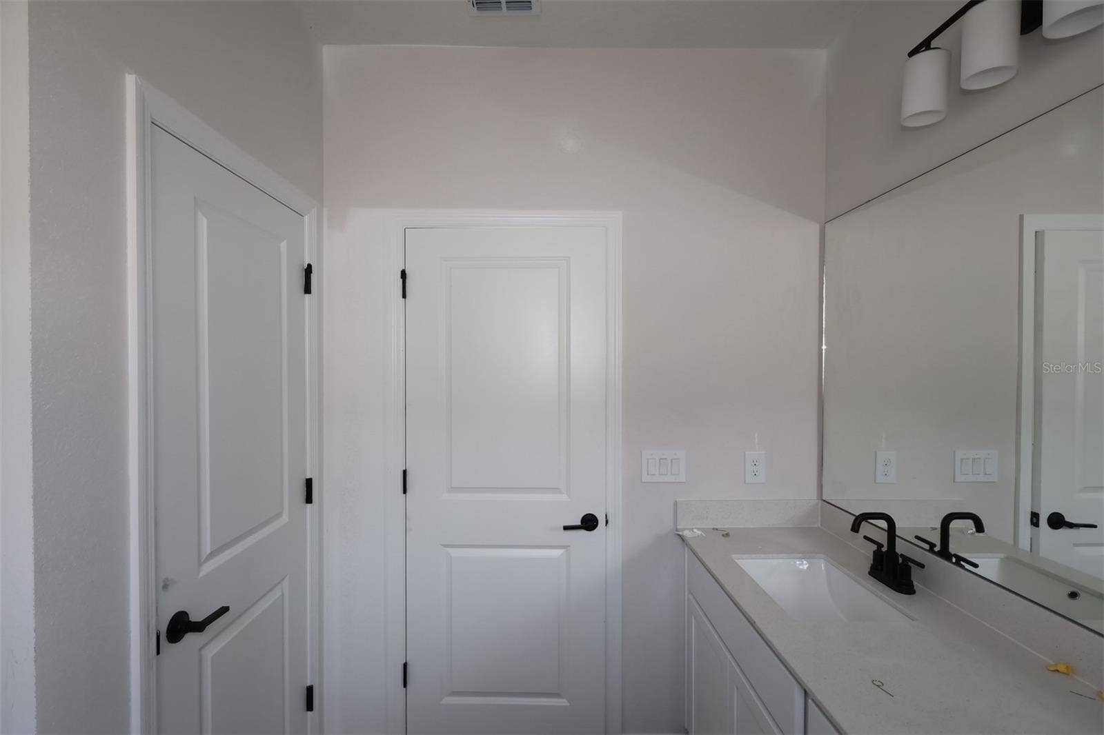 6861 YELLOW WARBLER BEND, St Cloud, FL 34773 6861 YELLOW WARBLER BEND, St Cloud, FL 34773