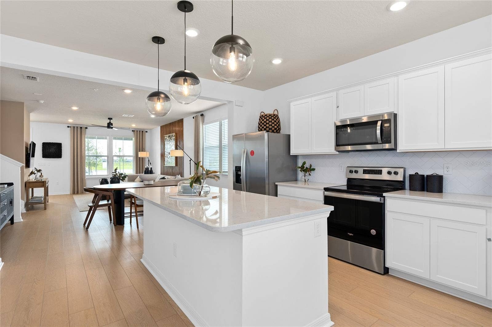 4556 ORCHARD VIEW ALLEY, Clermont, FL 34714 Model Home Design Only. Pictures and furnishings are for illustrative purposes only. Elevations, colors and options may vary. Furniture is for model home staging only.
