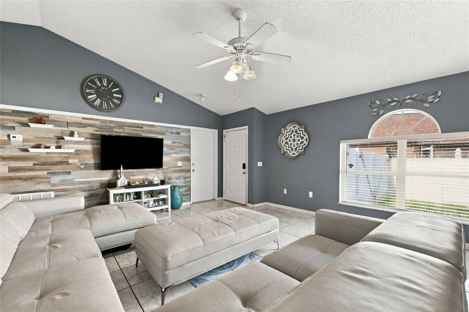 10521 ROCKING A RUN, Orlando, FL 32825