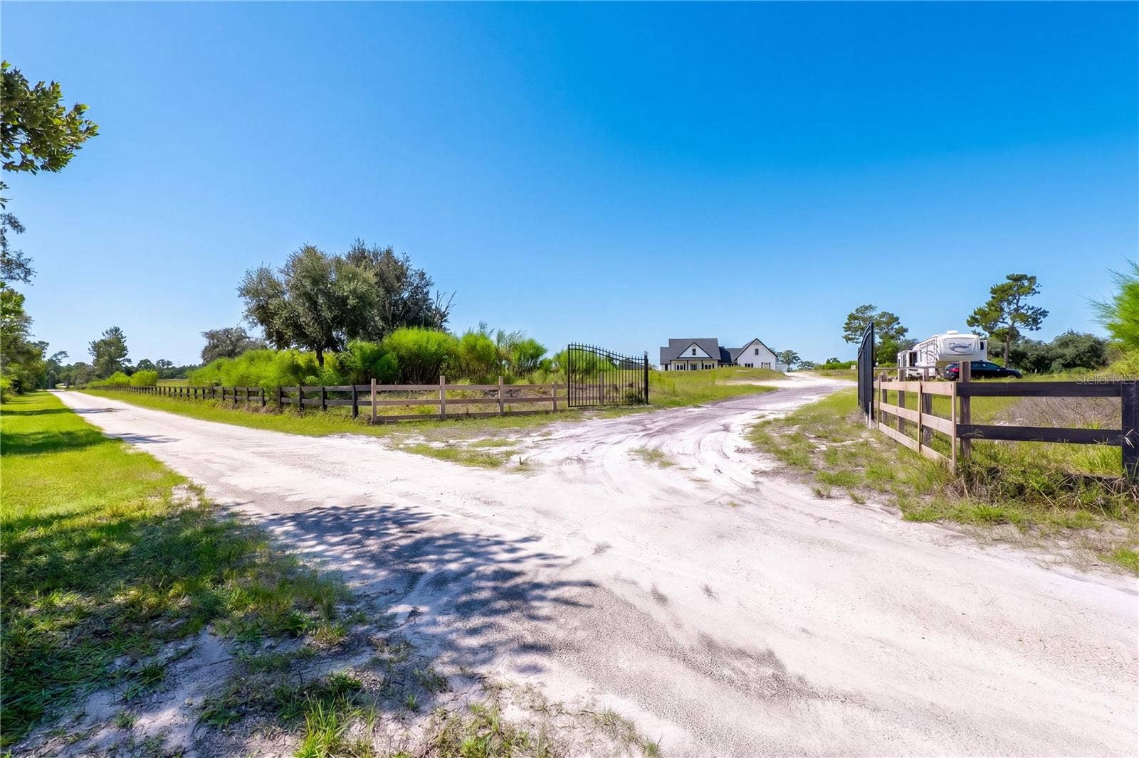 468 BLACK LAKE ROAD, Osteen, FL 32764