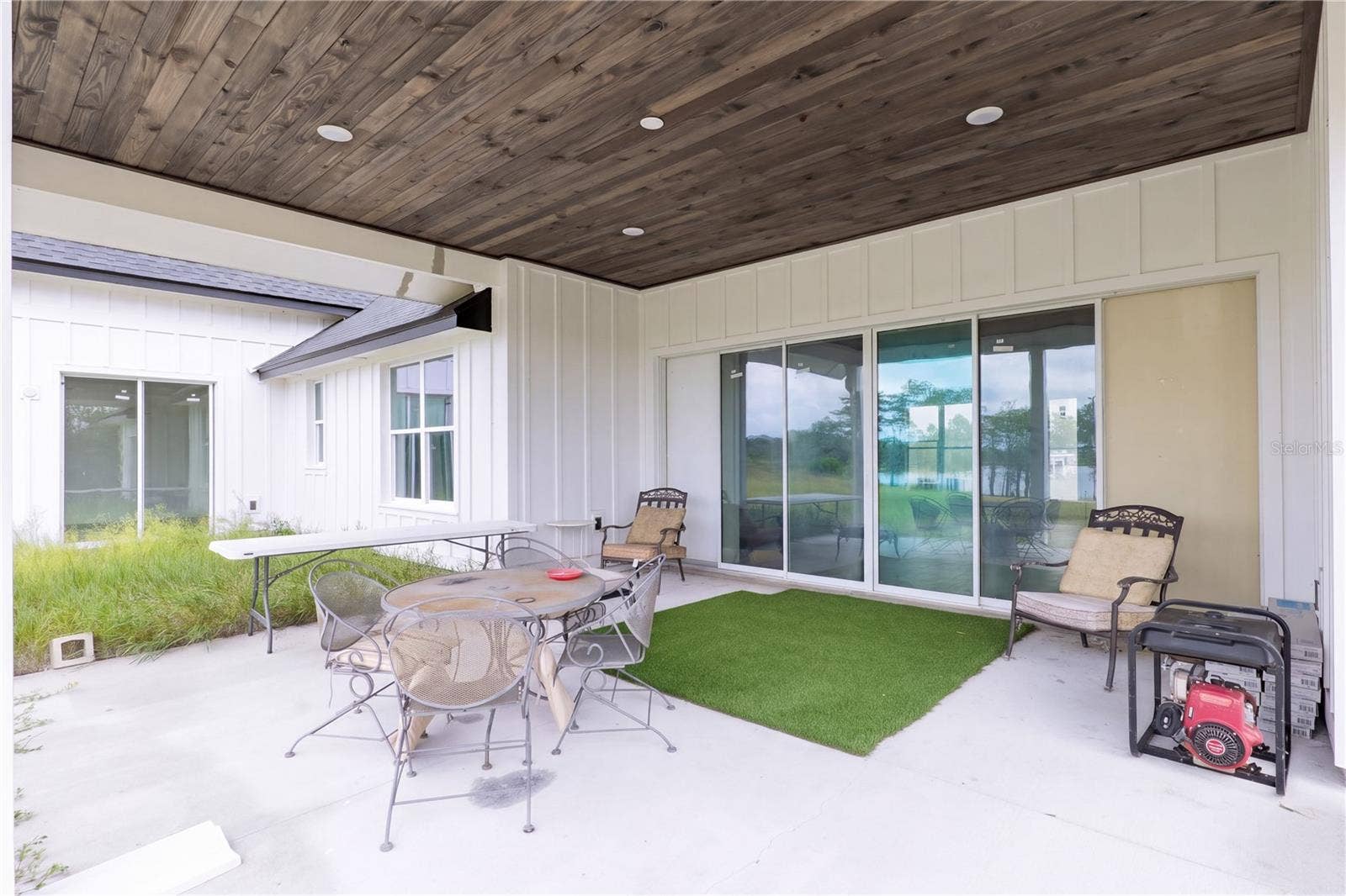 468 BLACK LAKE ROAD, Osteen, FL 32764