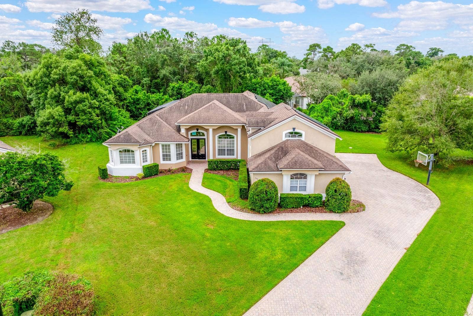 609 VIANA COURT, Winter Springs, FL 32708 **WELCOME HOME**