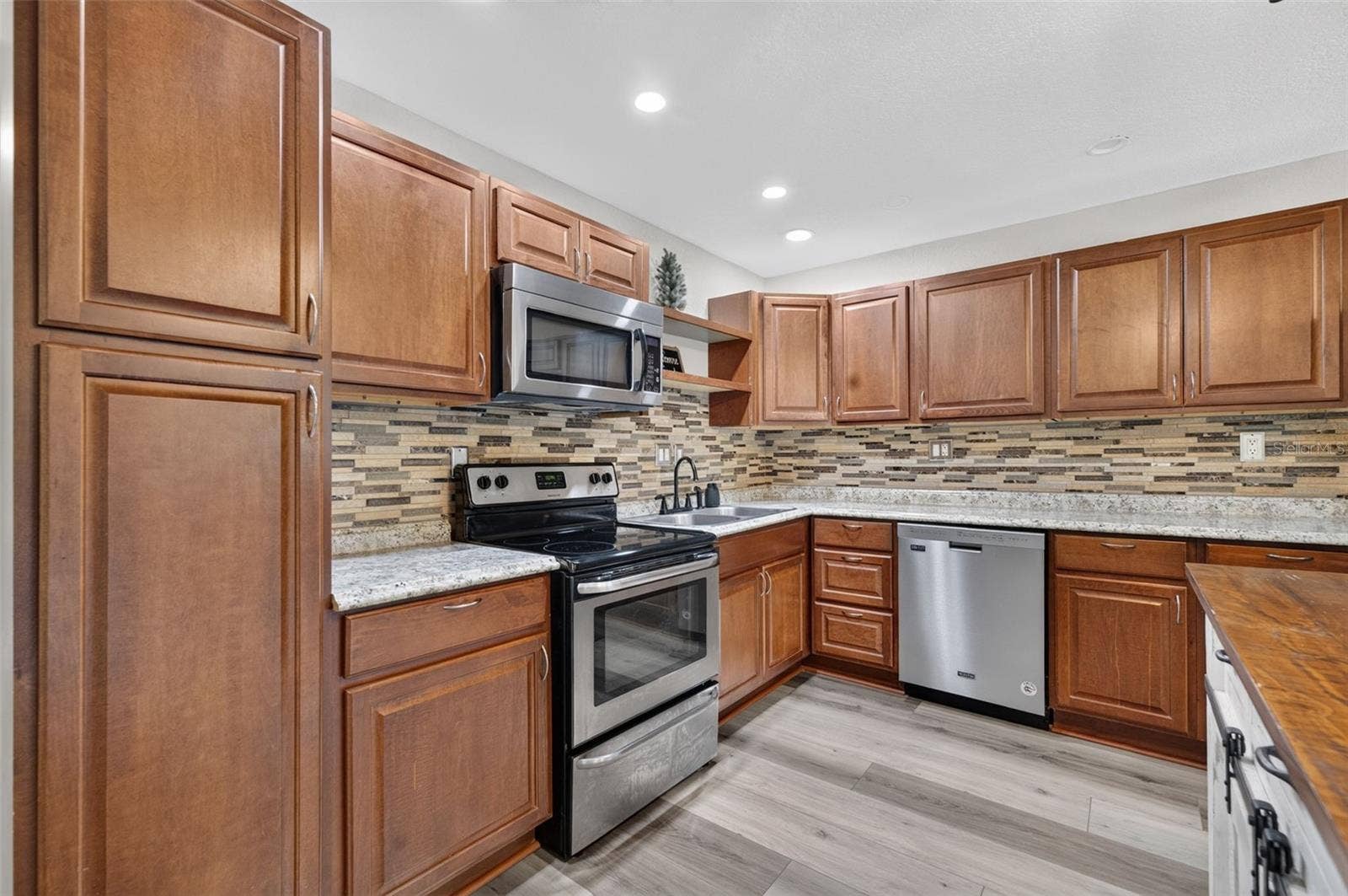 20963 E COLONIAL DRIVE, Christmas, FL 32709 20963 E COLONIAL DRIVE, Christmas, FL 32709