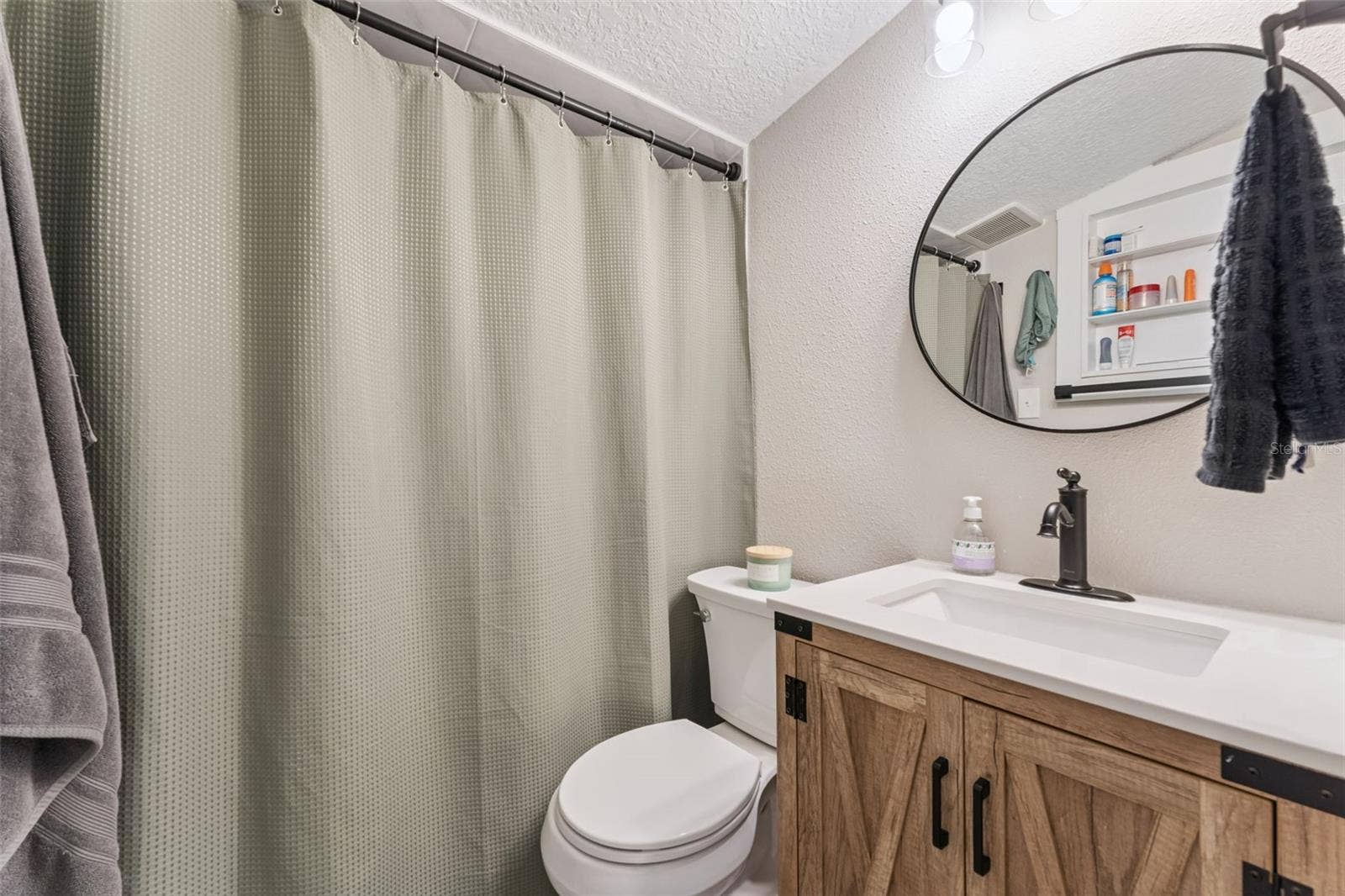 1438 CATHERINE STREET, Orlando, FL 32801 Cottage