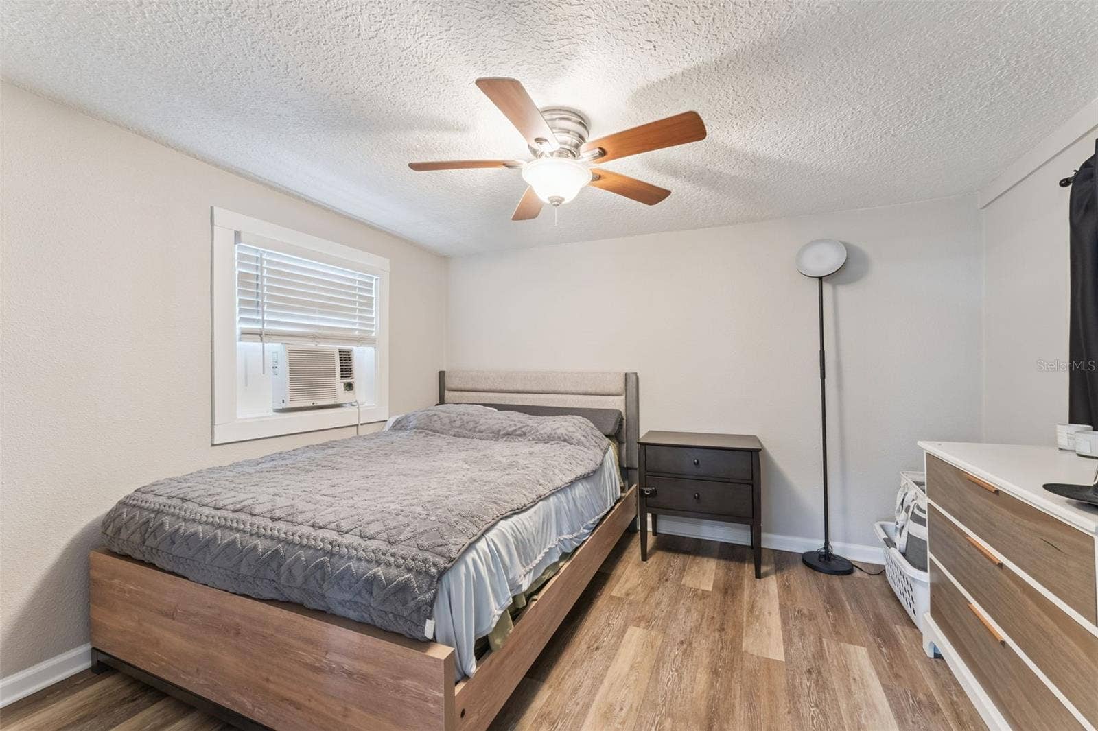 1438 CATHERINE STREET, Orlando, FL 32801 Cottage