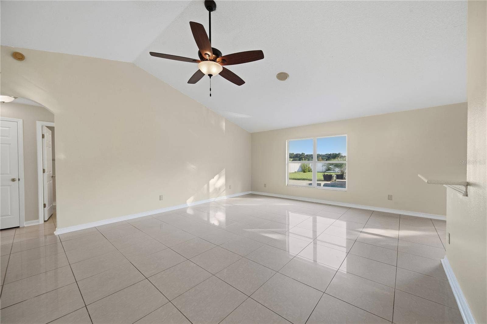 220 VALLEY EDGE DRIVE, Minneola, FL 34715 220 VALLEY EDGE DRIVE, Minneola, FL 34715