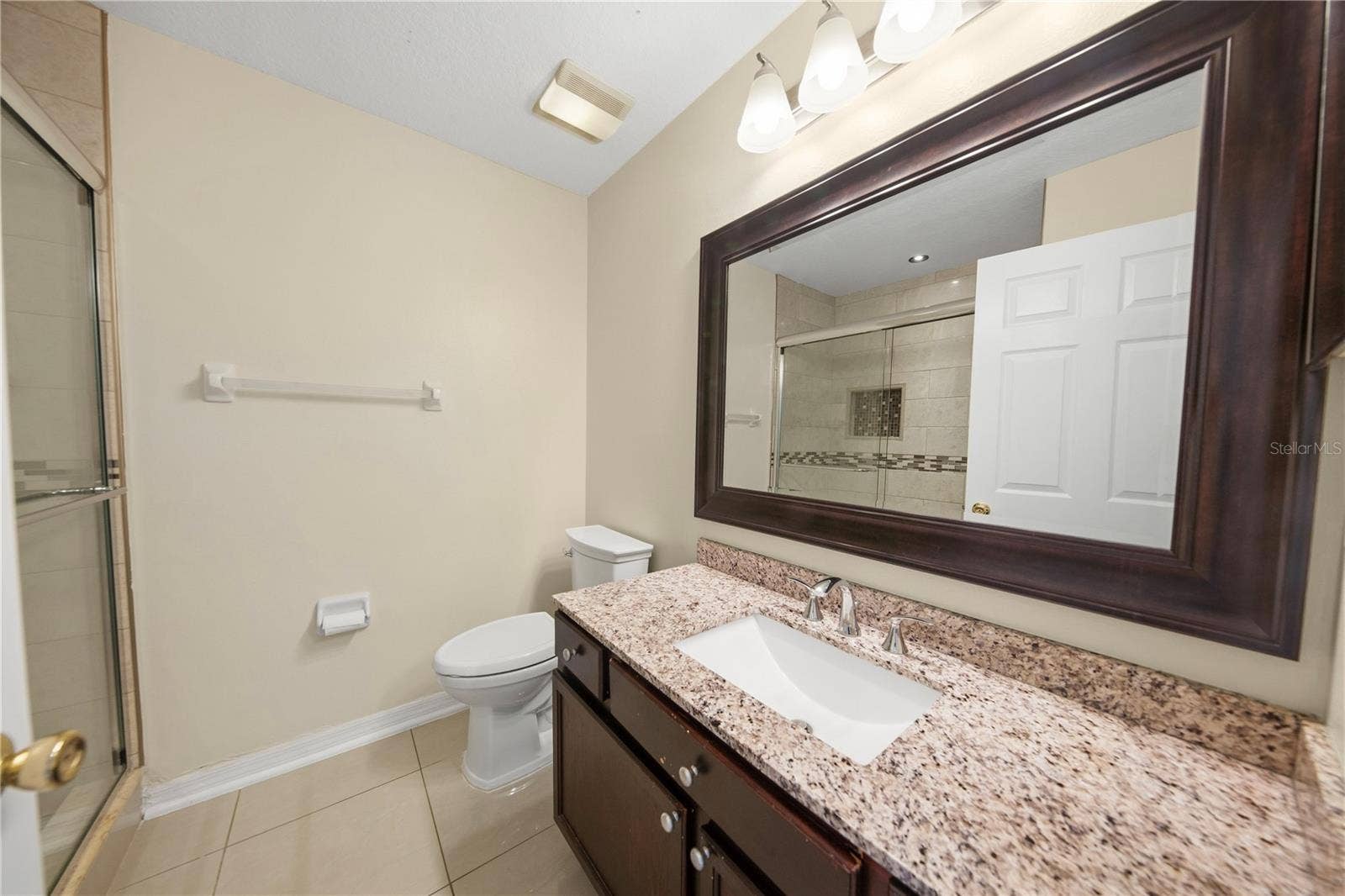 220 VALLEY EDGE DRIVE, Minneola, FL 34715 220 VALLEY EDGE DRIVE, Minneola, FL 34715