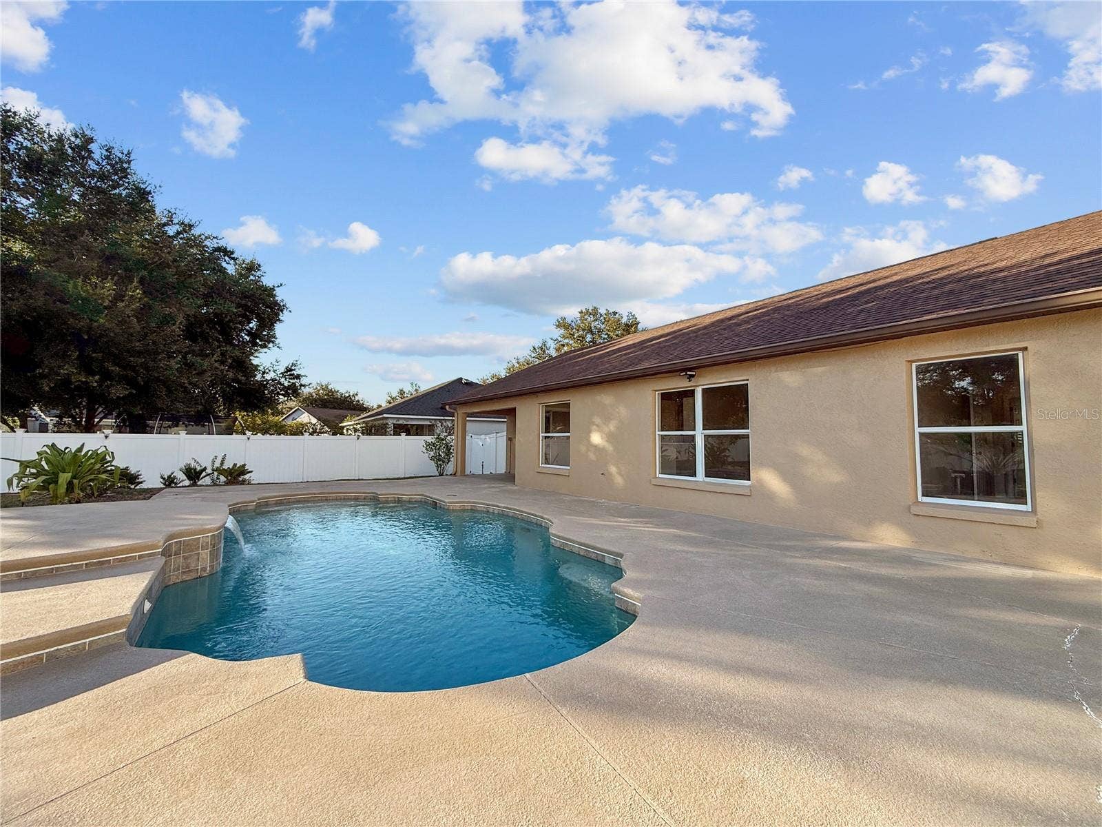 220 VALLEY EDGE DRIVE, Minneola, FL 34715 220 VALLEY EDGE DRIVE, Minneola, FL 34715