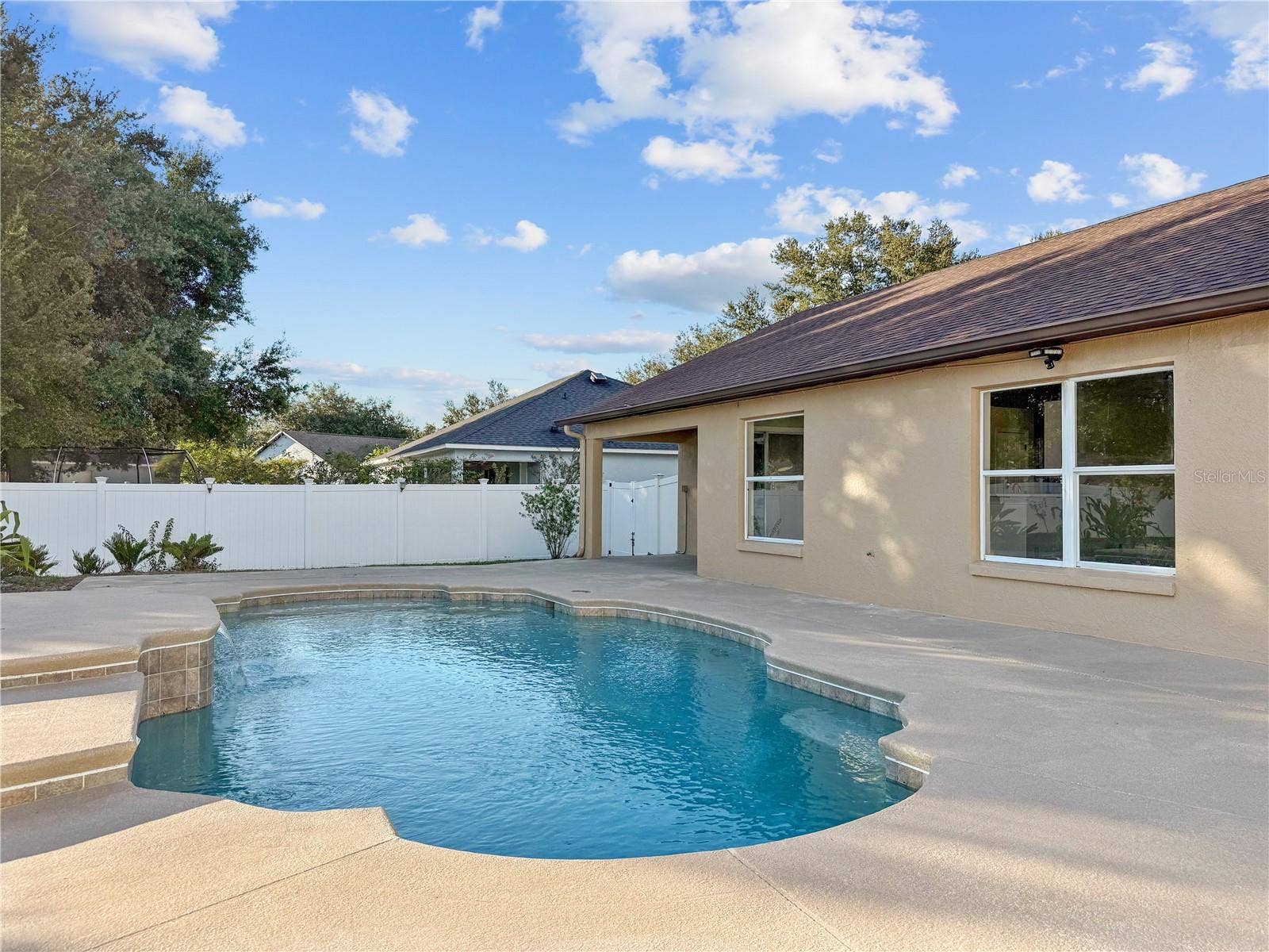 220 VALLEY EDGE DRIVE, Minneola, FL 34715 220 VALLEY EDGE DRIVE, Minneola, FL 34715
