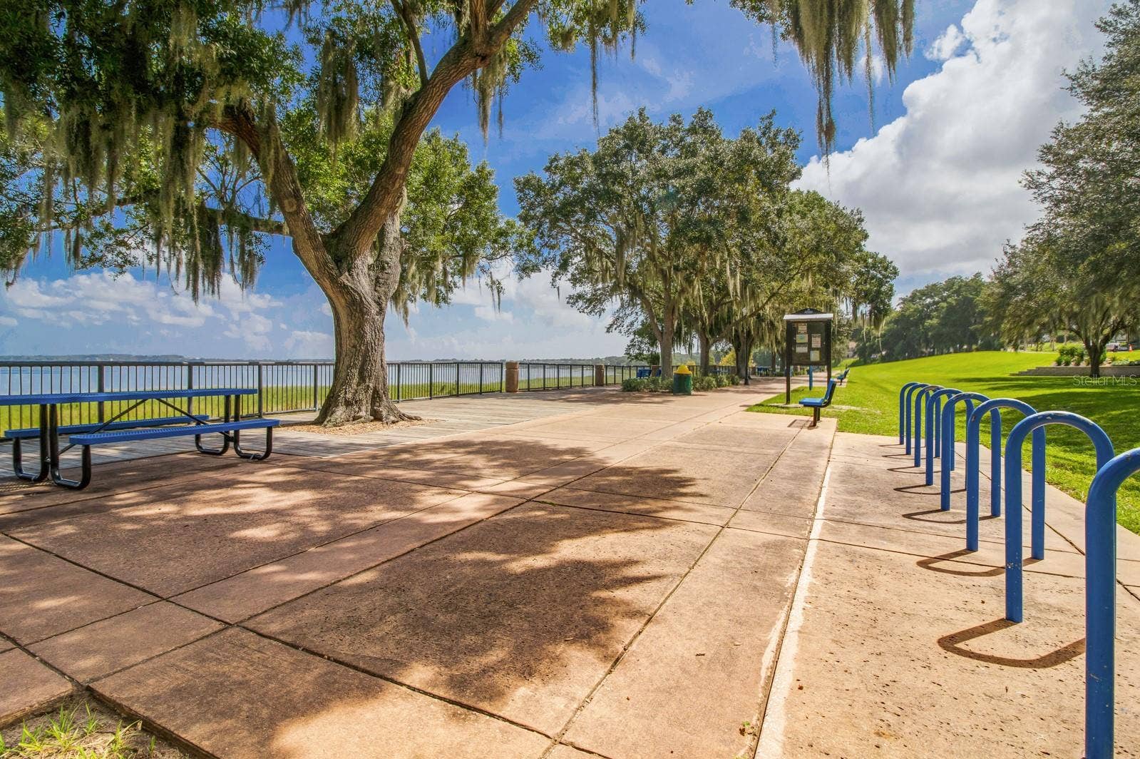 220 VALLEY EDGE DRIVE, Minneola, FL 34715 220 VALLEY EDGE DRIVE, Minneola, FL 34715