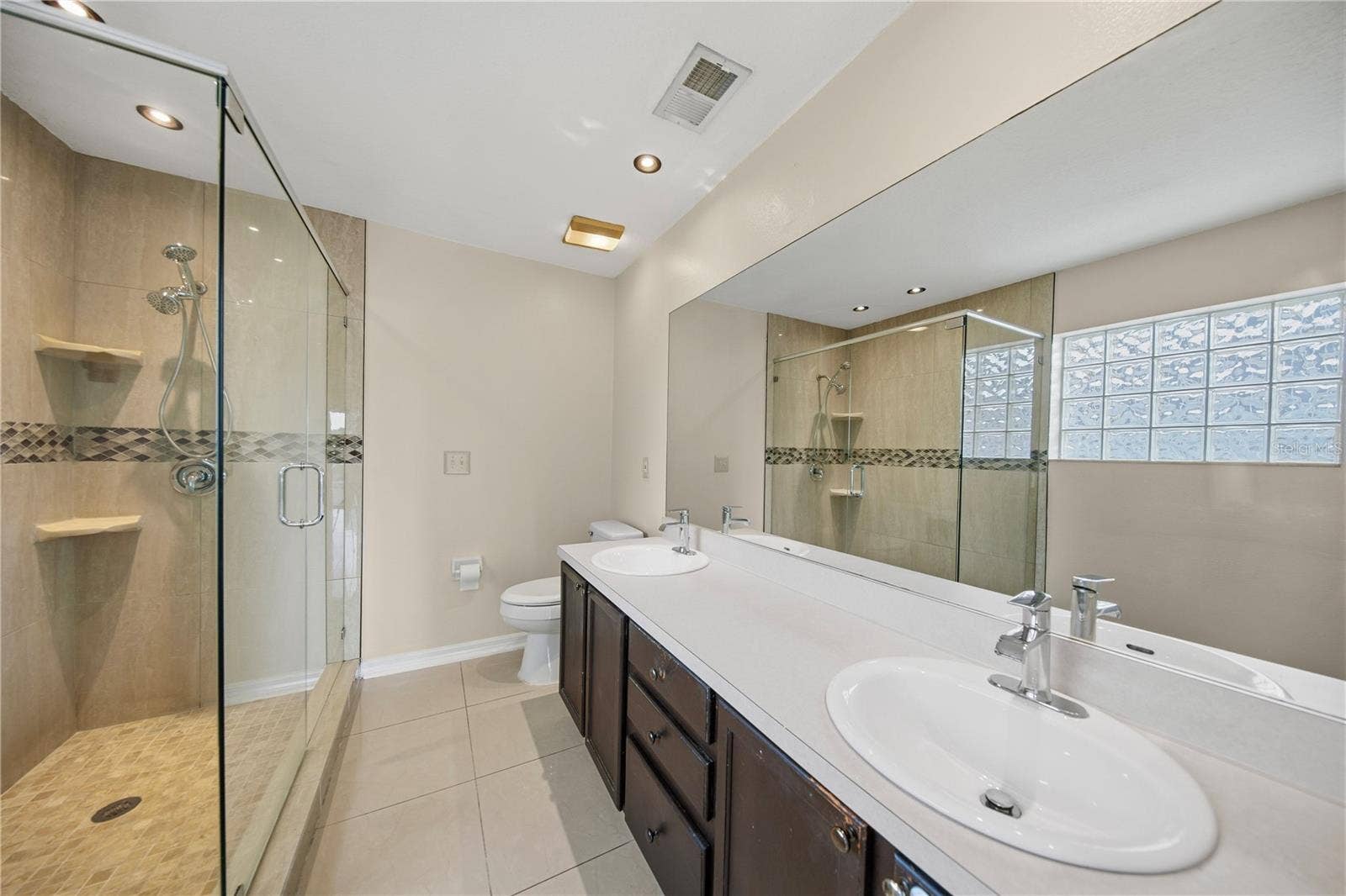 220 VALLEY EDGE DRIVE, Minneola, FL 34715 220 VALLEY EDGE DRIVE, Minneola, FL 34715