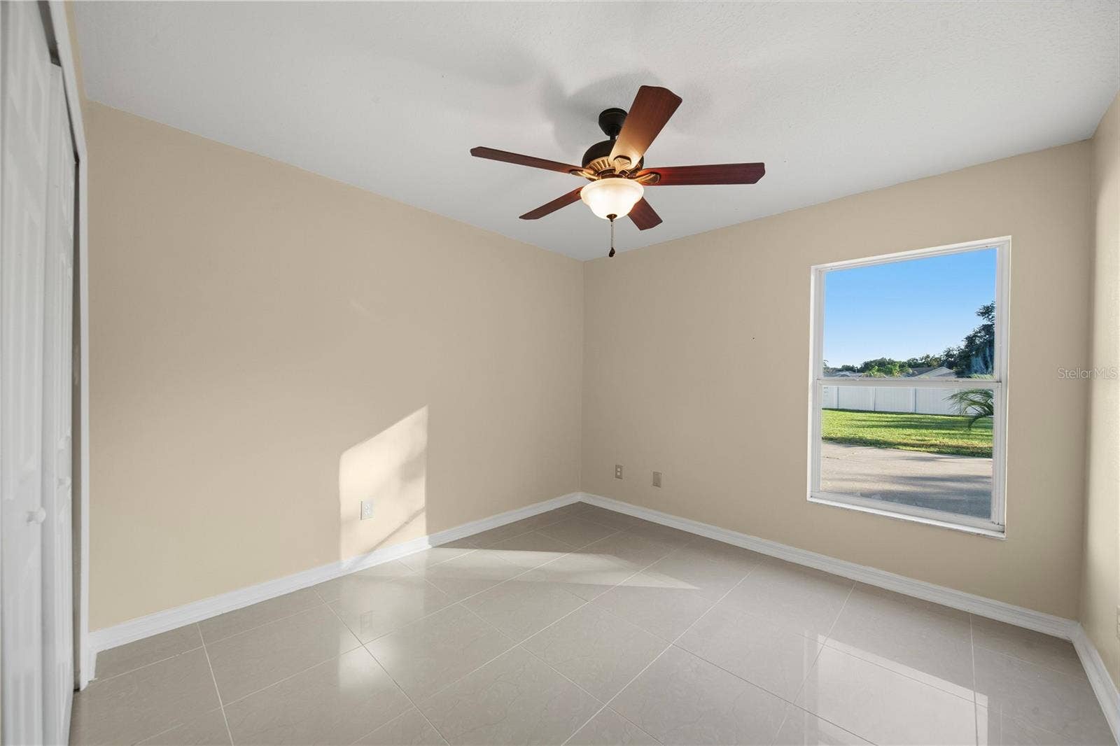 220 VALLEY EDGE DRIVE, Minneola, FL 34715 220 VALLEY EDGE DRIVE, Minneola, FL 34715