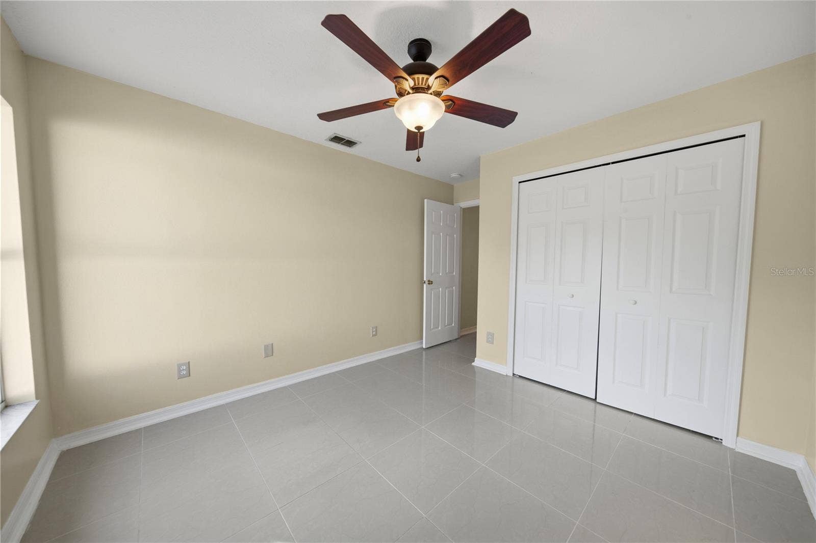 220 VALLEY EDGE DRIVE, Minneola, FL 34715 220 VALLEY EDGE DRIVE, Minneola, FL 34715