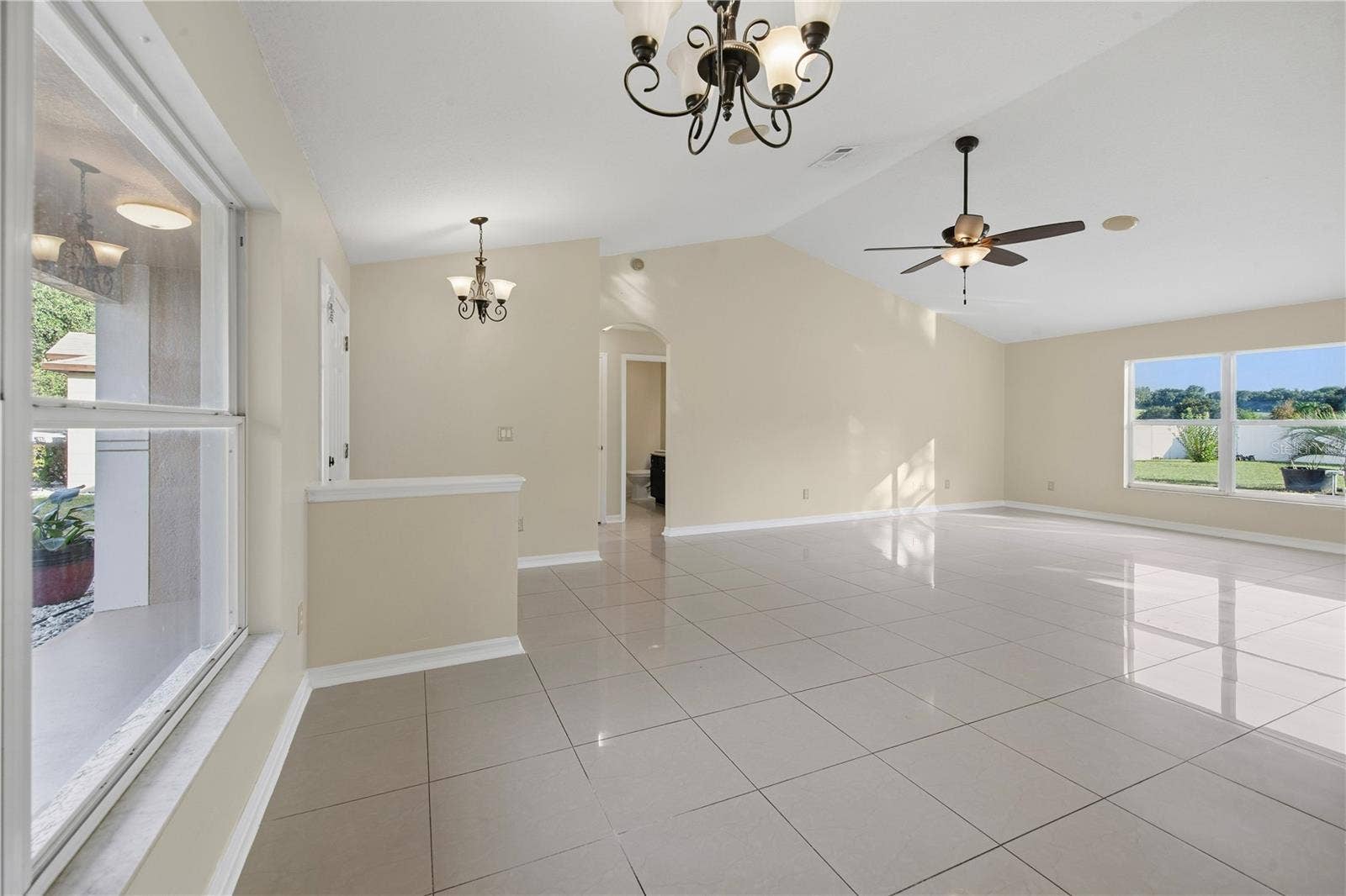 220 VALLEY EDGE DRIVE, Minneola, FL 34715 220 VALLEY EDGE DRIVE, Minneola, FL 34715
